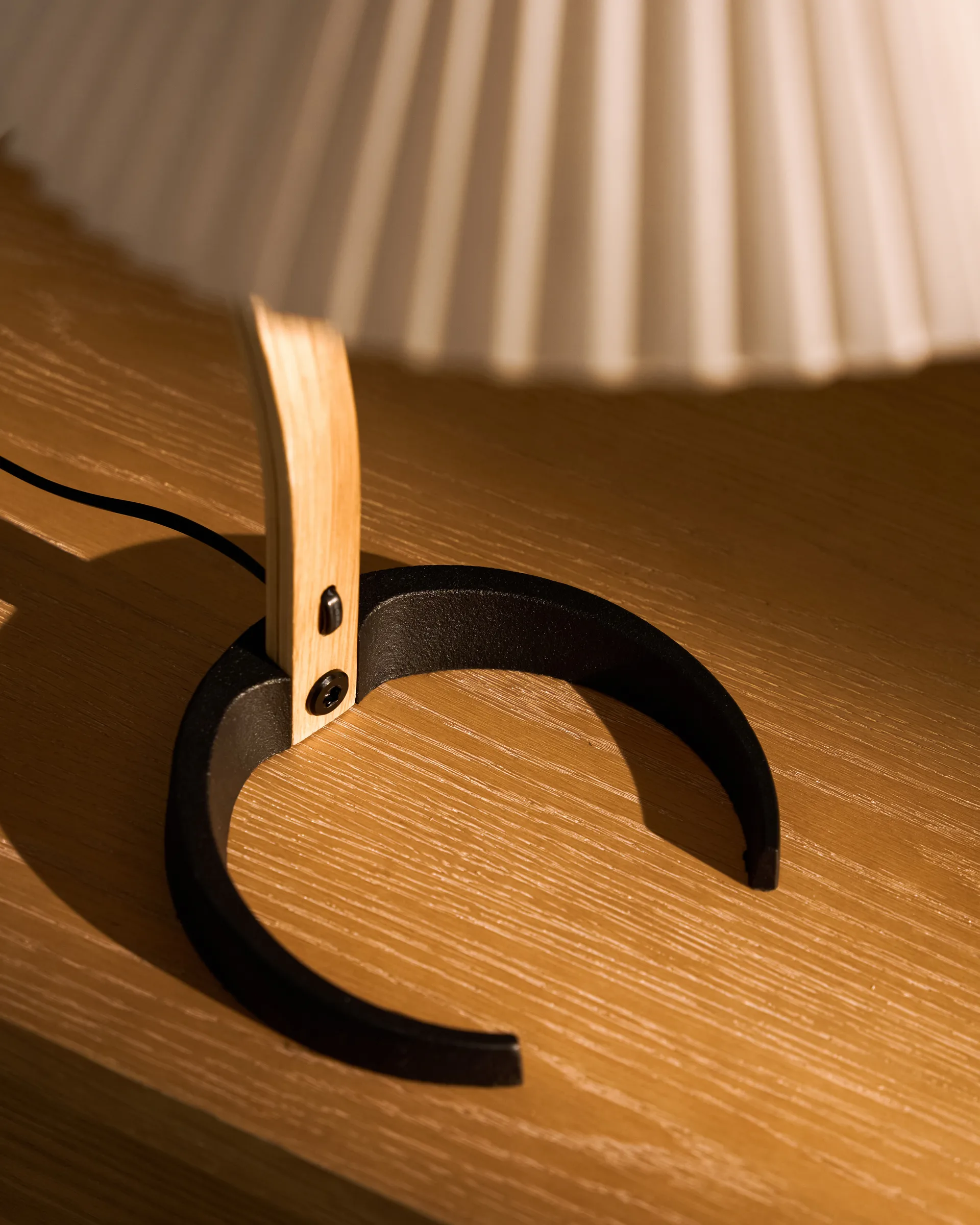 Lampe de table Timberline, Oak-birch-white GUBI