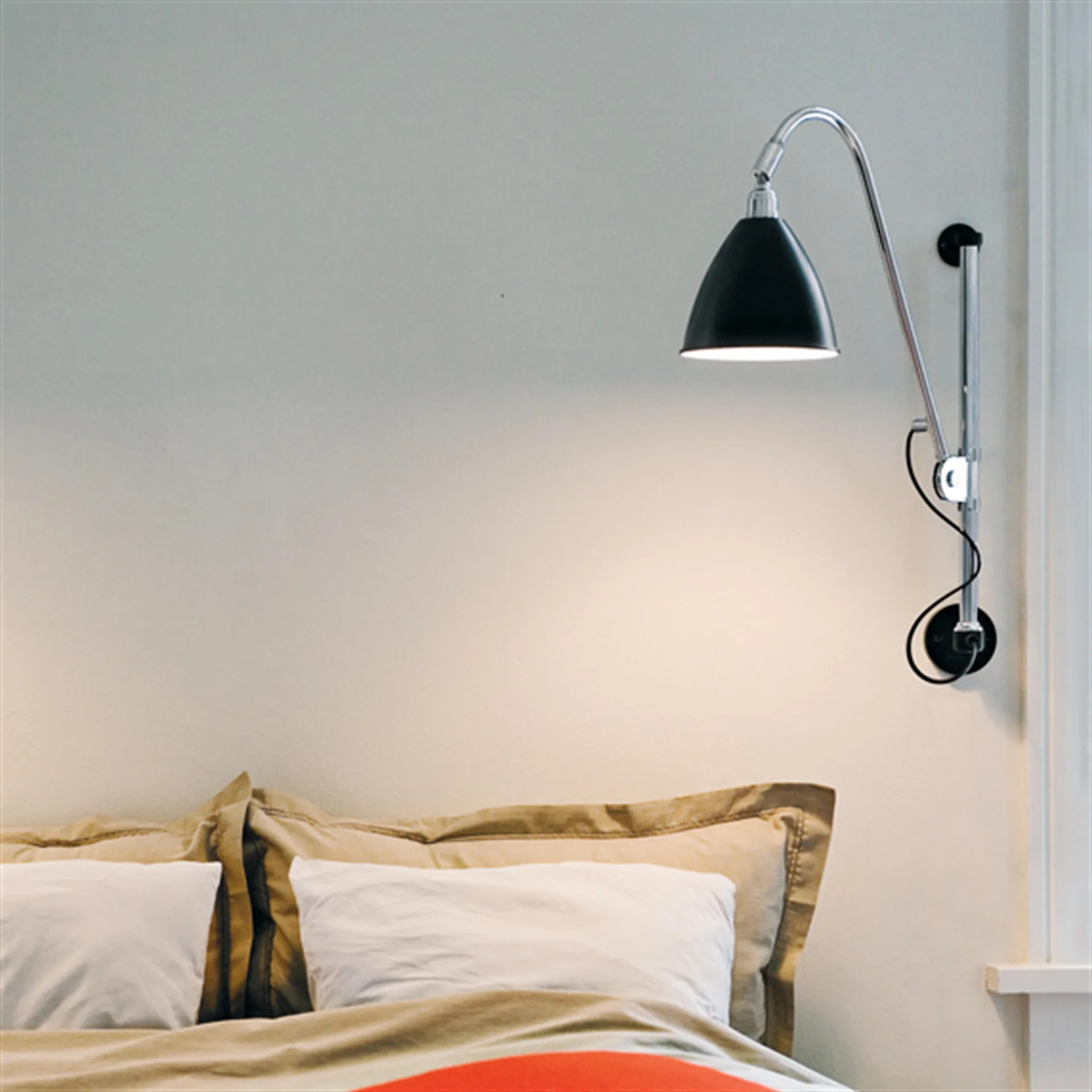 Lampe murale Bestlite BL5, Noir-chrome GUBI