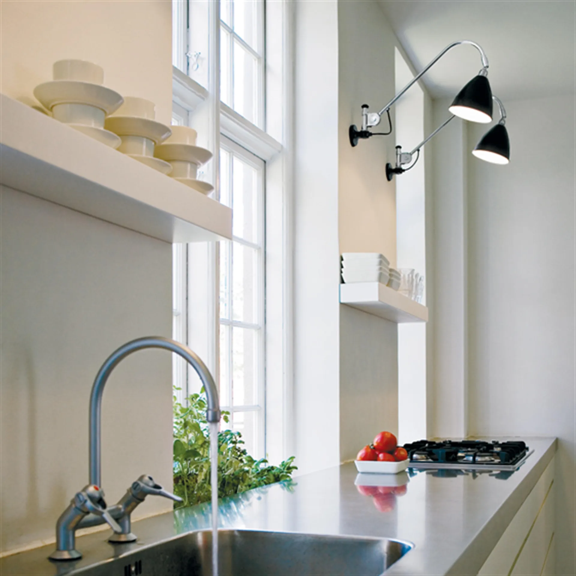 Lampe murale Bestlite BL6, noir-chrome GUBI