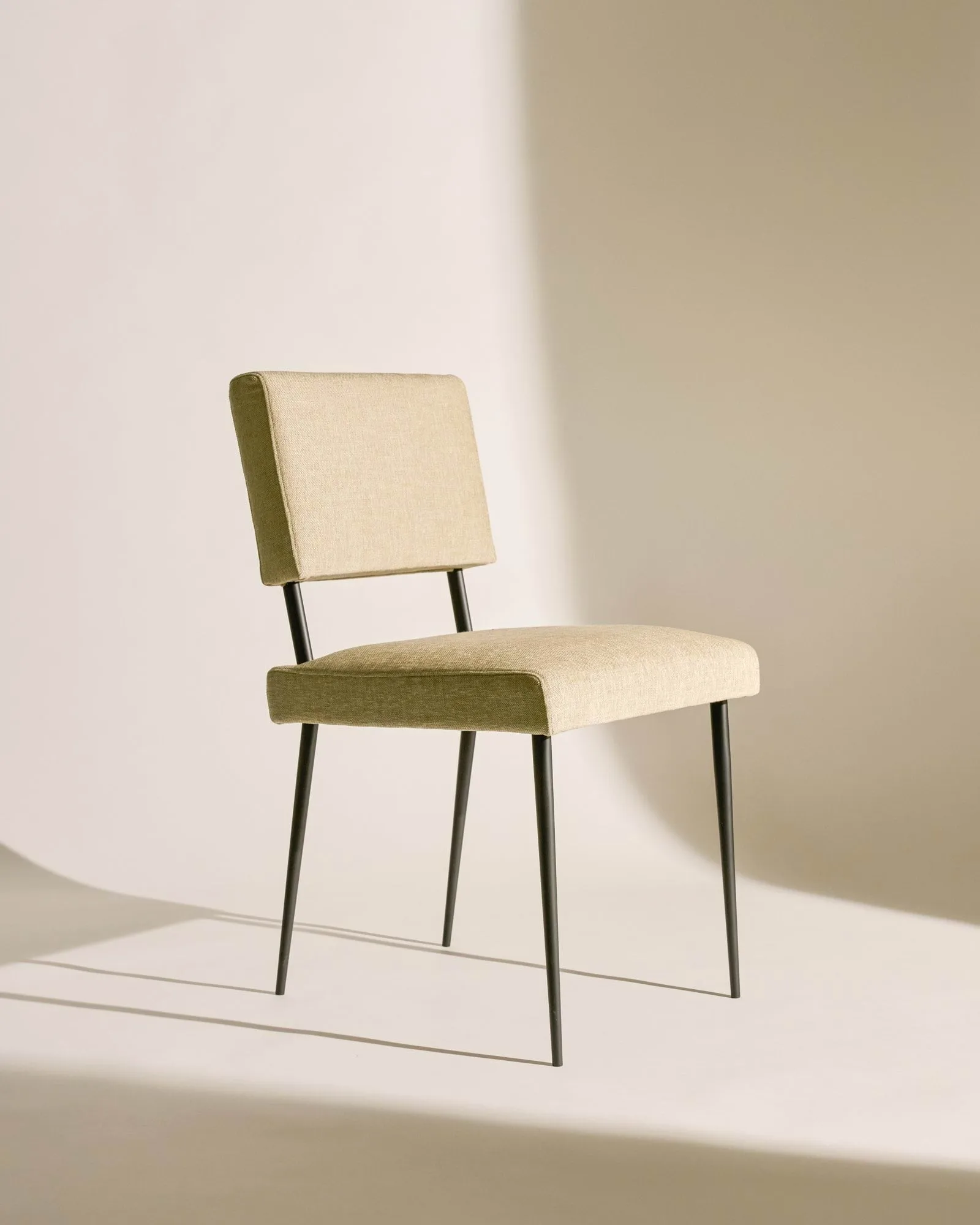 M-Chair chaise, Bonito 075-noir mat GUBI