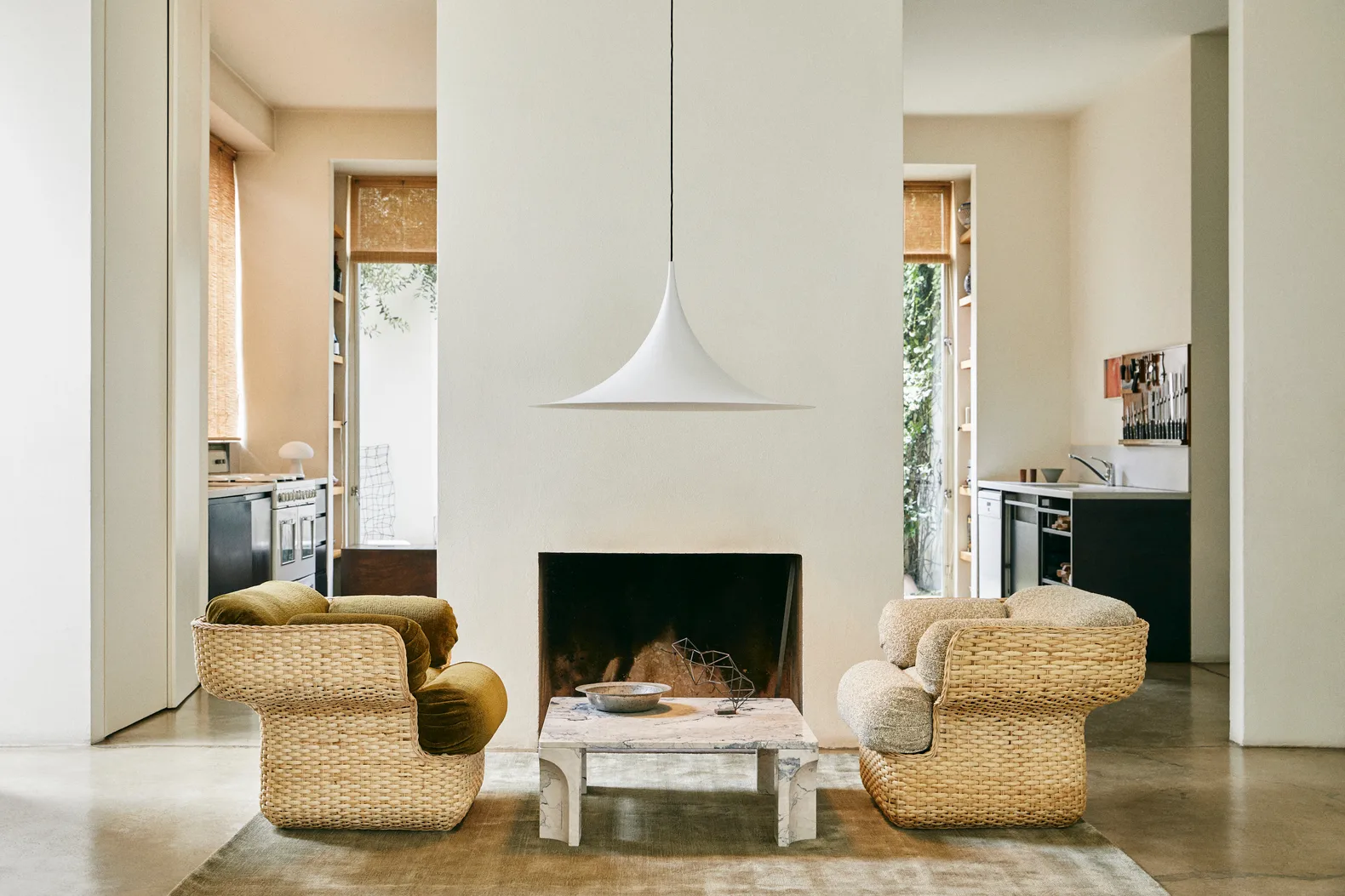 Suspension Semi Ø90, White semi matt GUBI