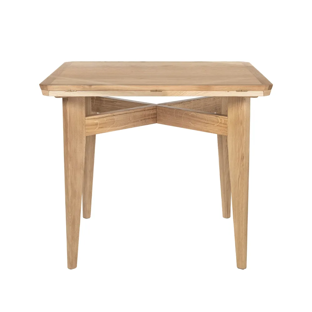 Table à manger B-Table, oak matt lacquered GUBI