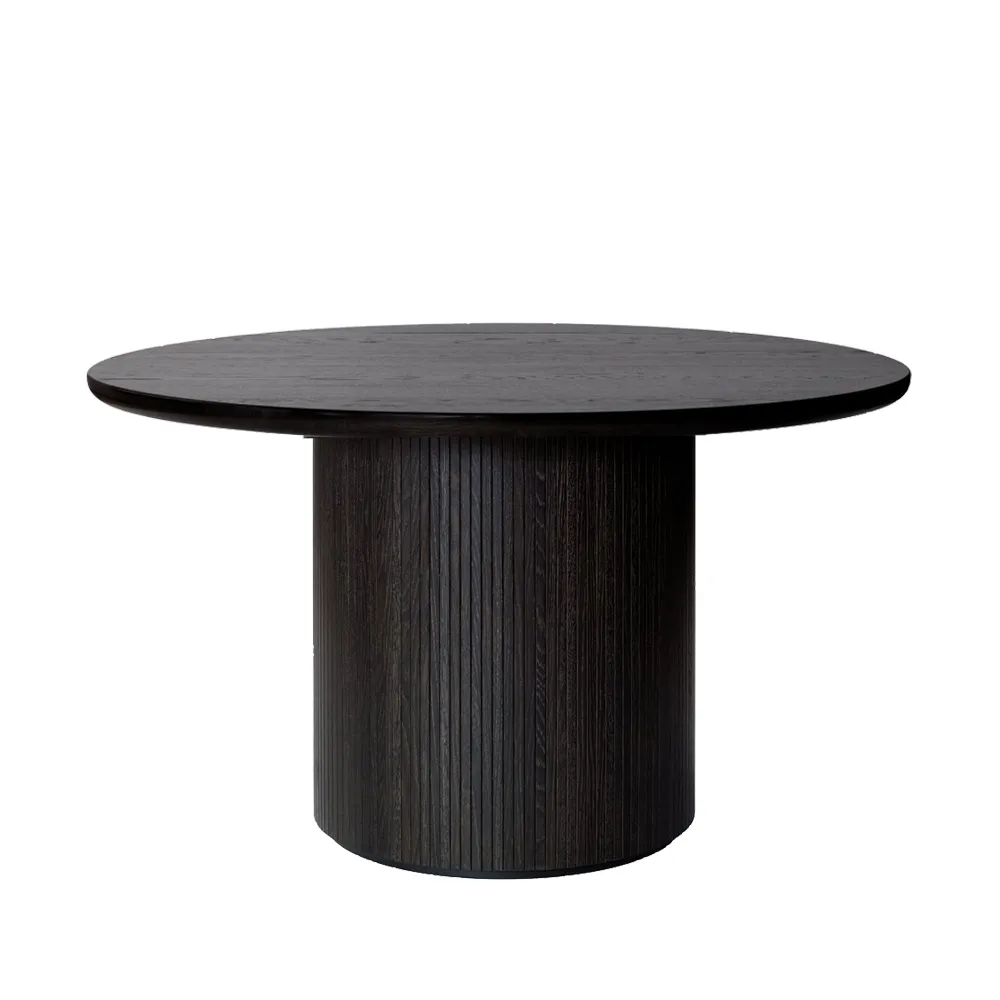 Table à manger Moon ronde, oak brown/black stained, ø150 cm GUBI