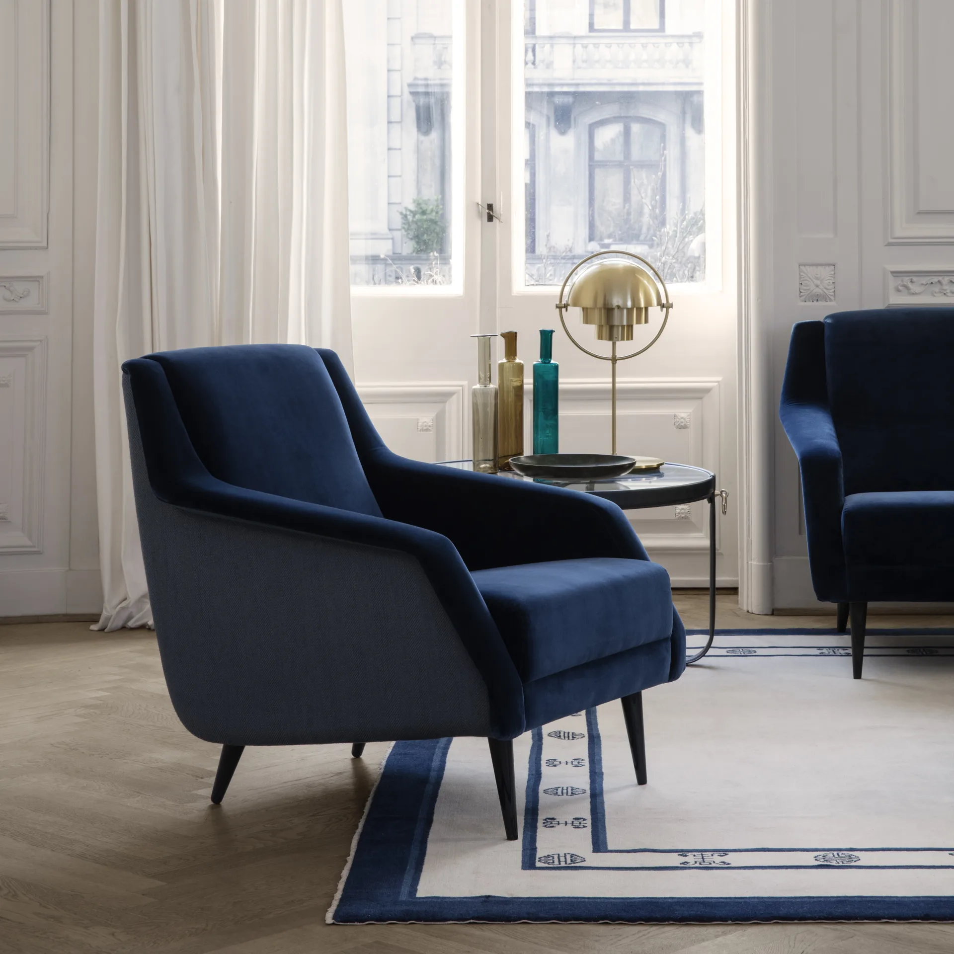 Table basse Adnet Ø100 cm, Noir GUBI