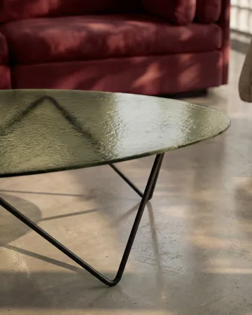 Table basse Pedrera - Noir semi-mat-verre structuré transparent - GUBI