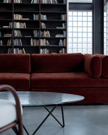 Table basse Pedrera - Noir semi-mat-verre structuré transparent - GUBI