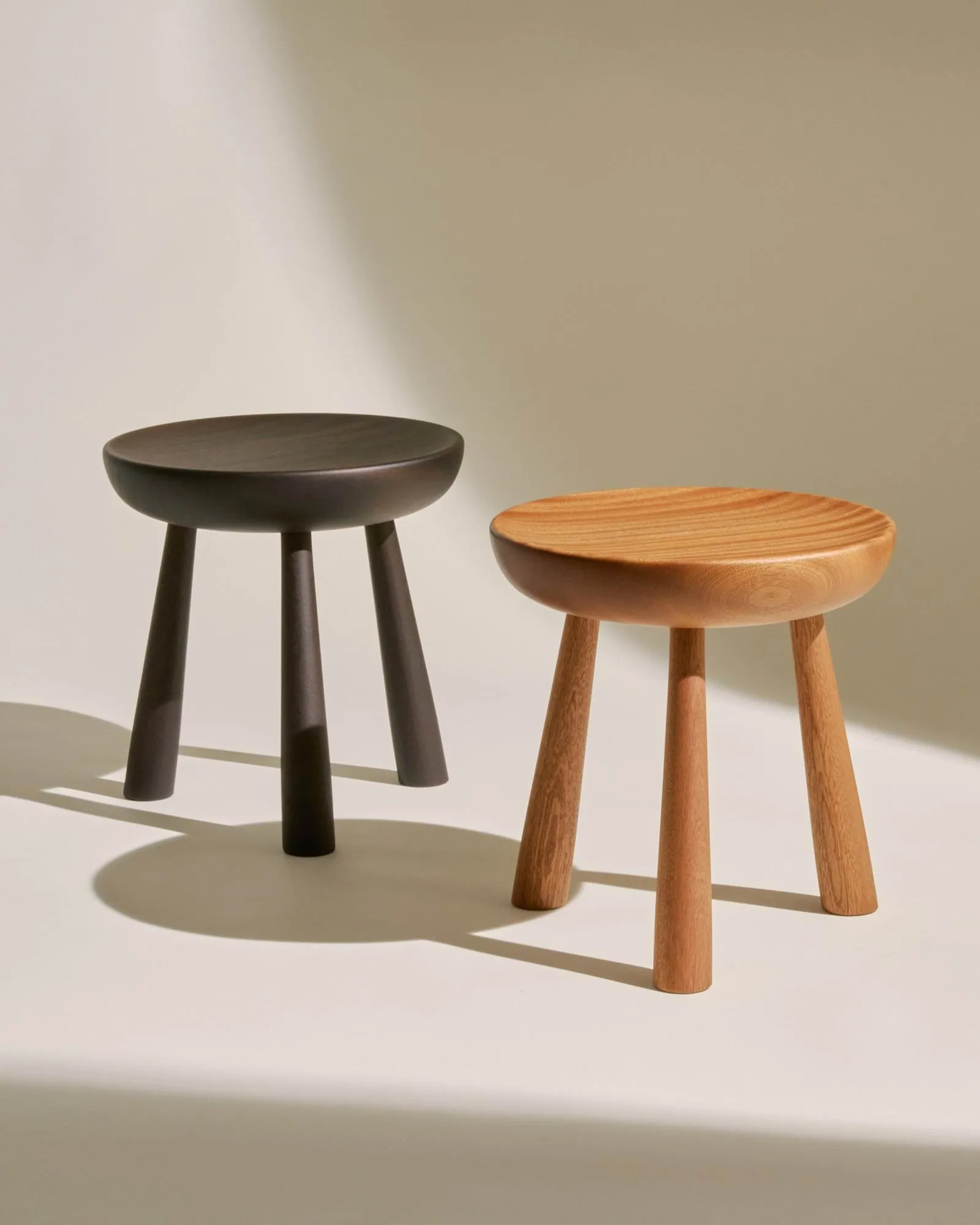 Totto tabouret, Sapelli laqué, Ø31x32,6 cm GUBI