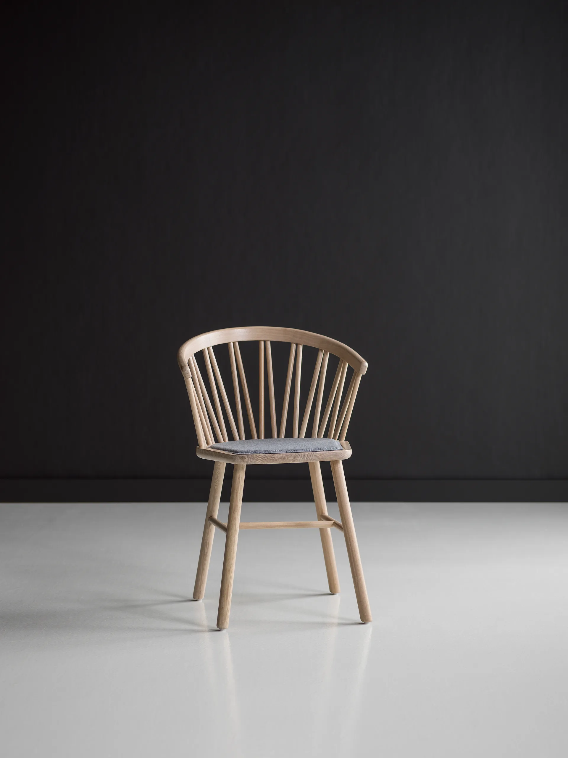 Chaise longue ZigZag, Frêne lasuré blond Hans K
