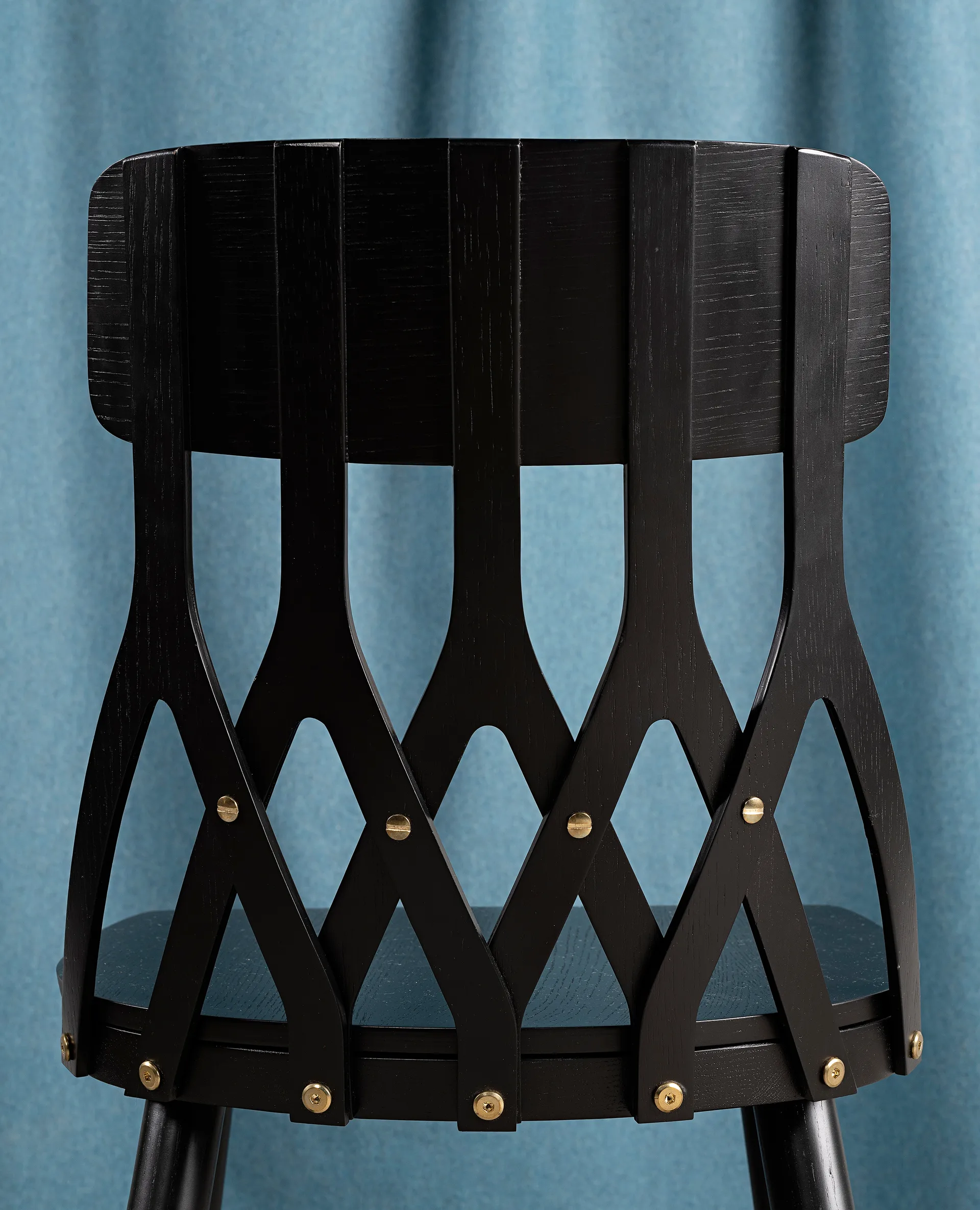 Chaise Y5, Frêne lasuré noir Hans K