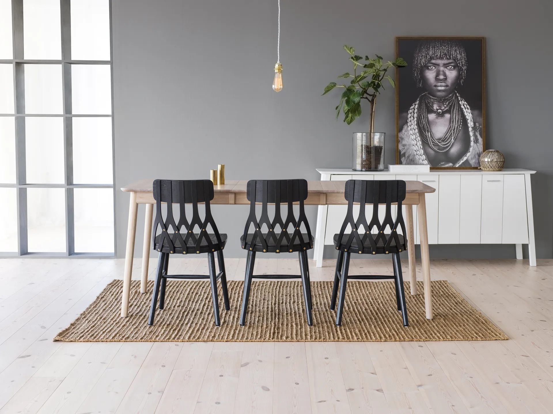 Chaise Y5, Frêne lasuré noir Hans K