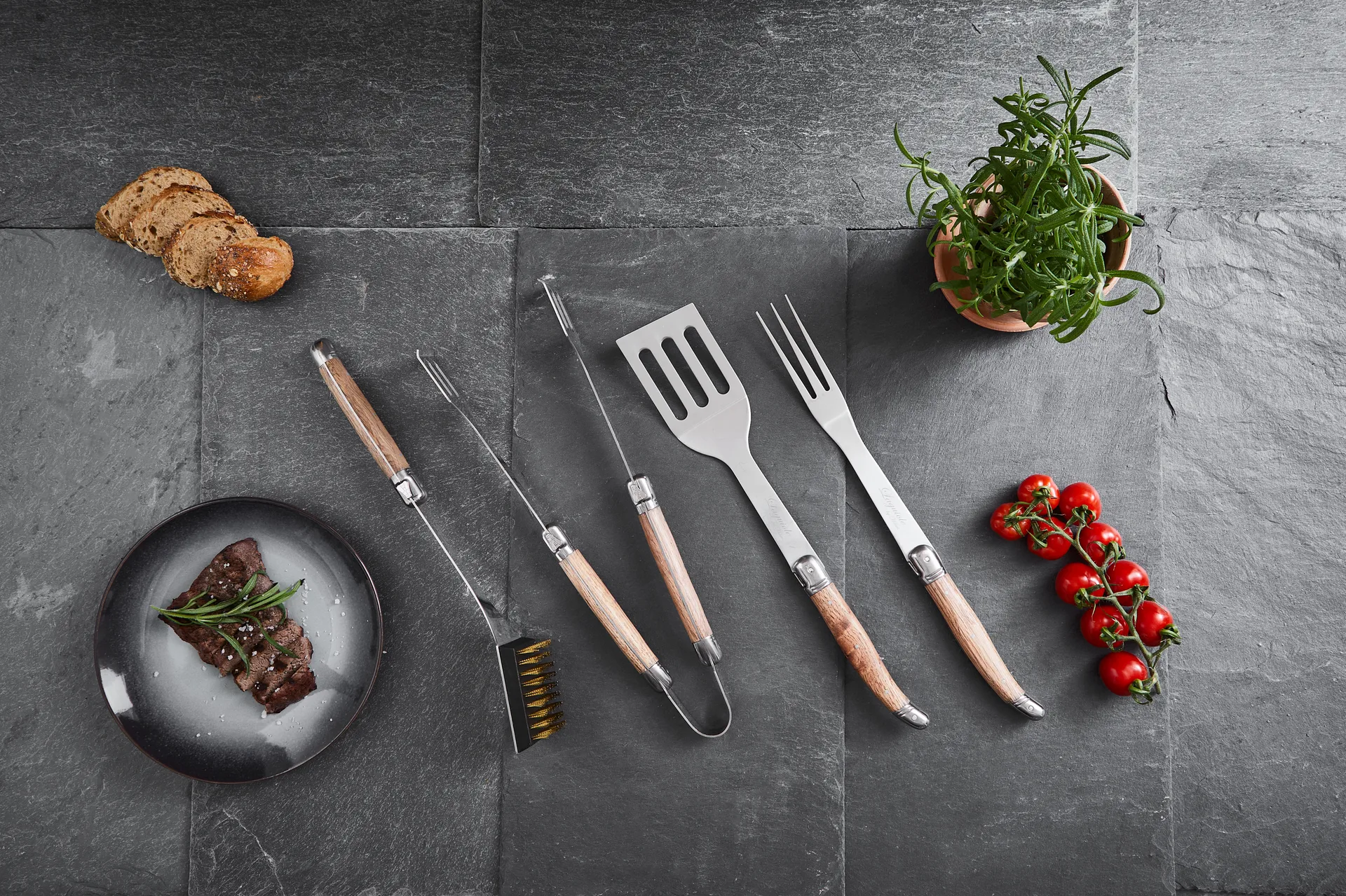 Set barbecue Laguiole By Hâws 4 pièces, Oak Hâws