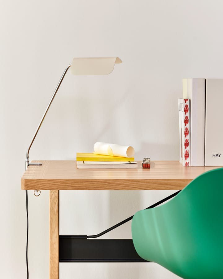 Apex Clip Lampe de bureau, Oyster white HAY