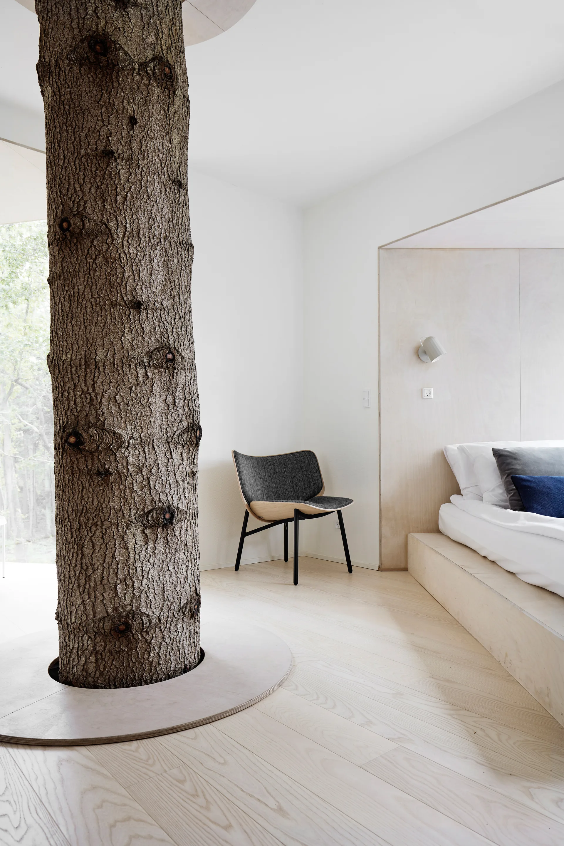 Applique murale Noc wall button, Off white HAY