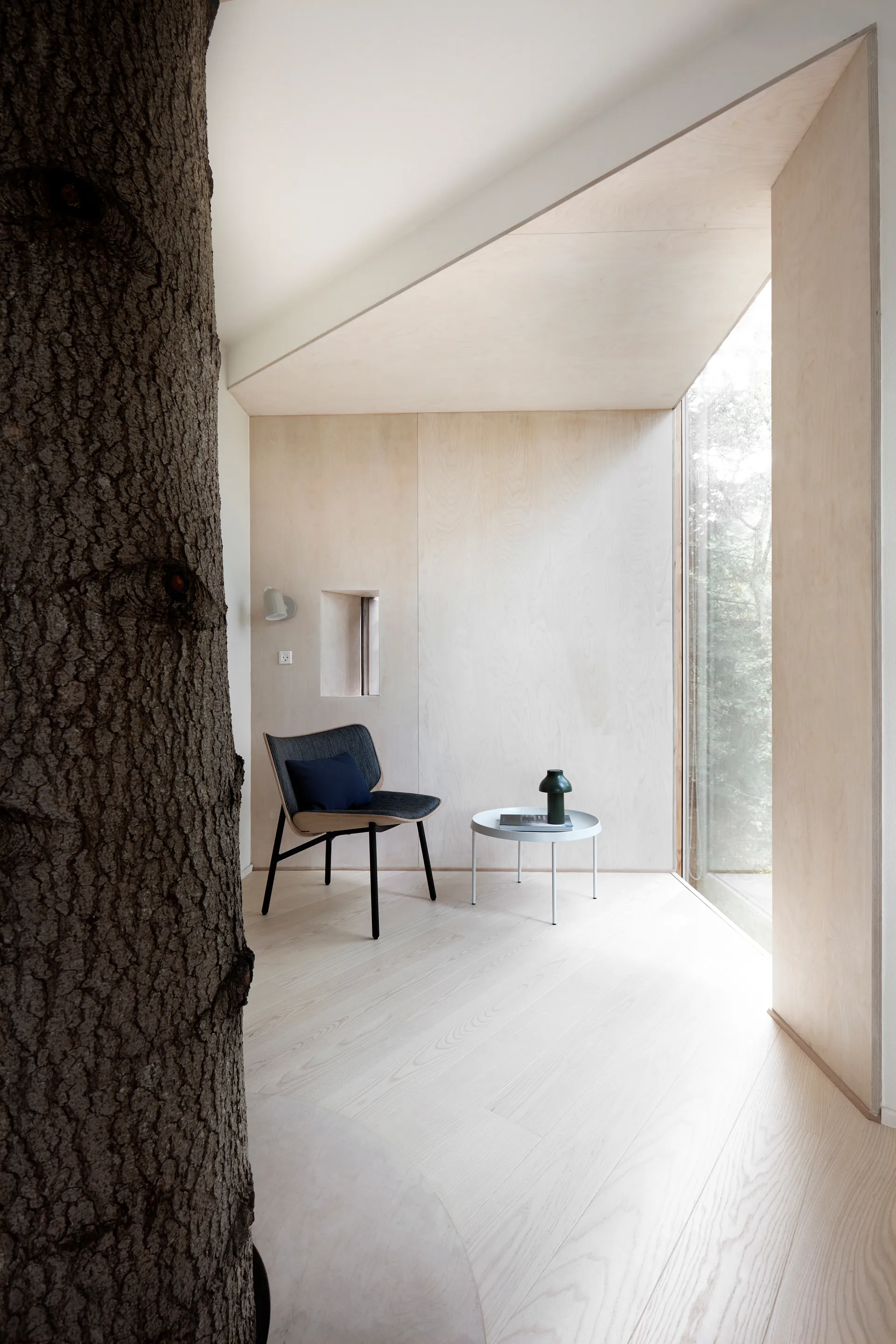 Applique murale Noc wall button, Off white HAY