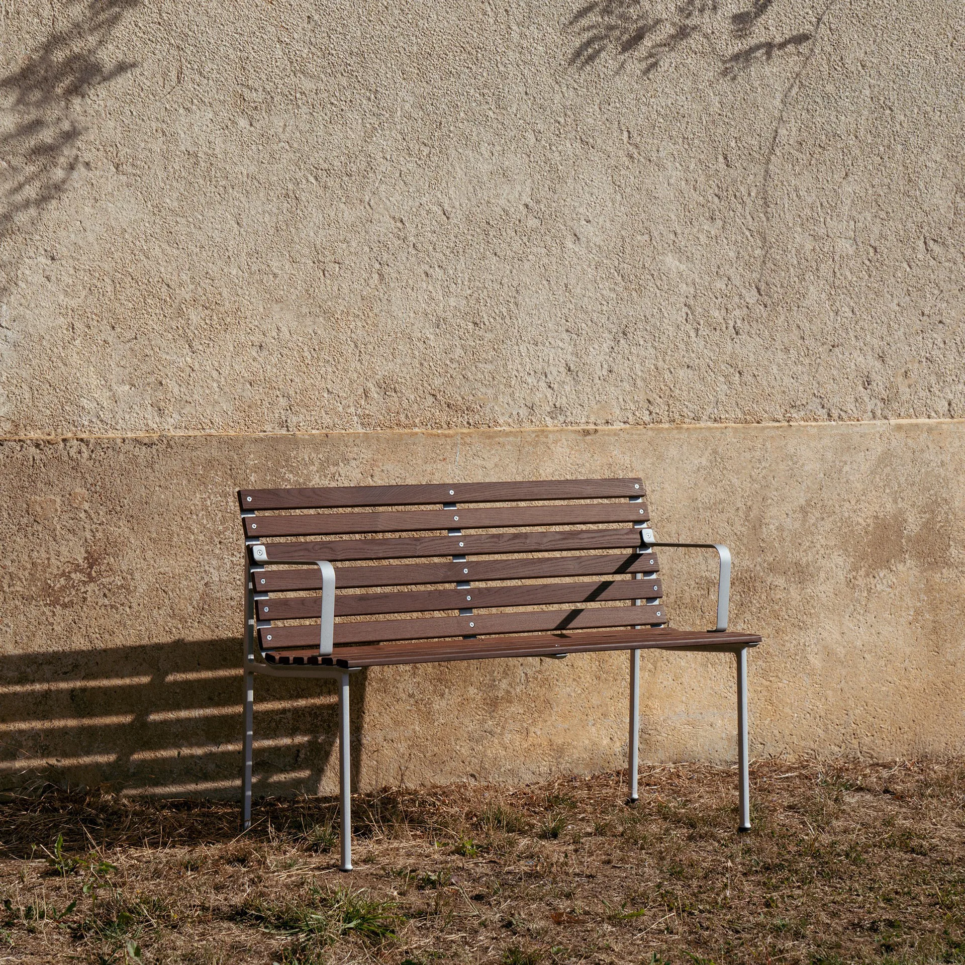 Banc Traverse Dining avec accoudoirs, Oiled ash HAY