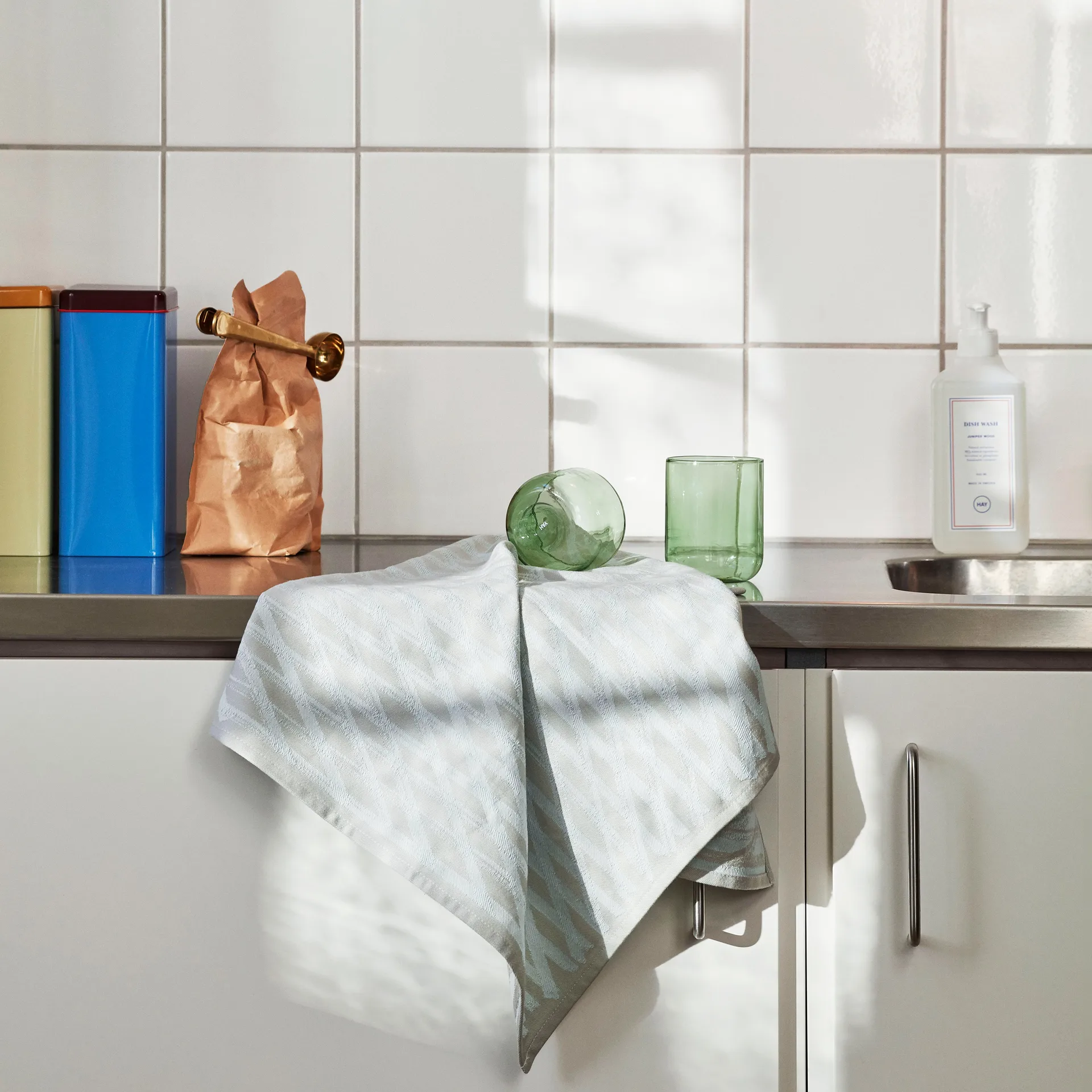 Boîte en fer Tin by Sowden, Jaune HAY