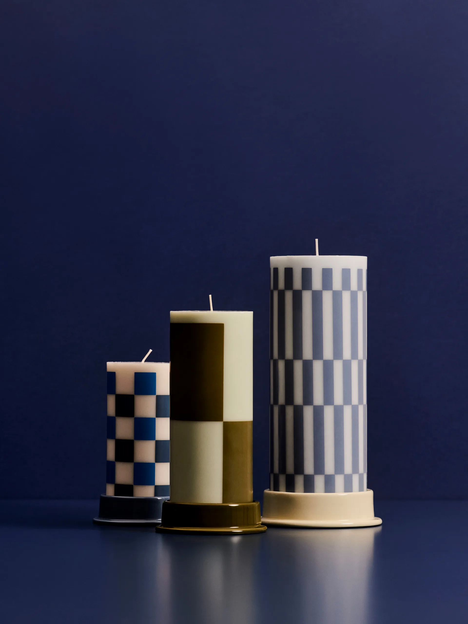 Bougeoir Column Candleholder L 12,8 cm, Lime white HAY