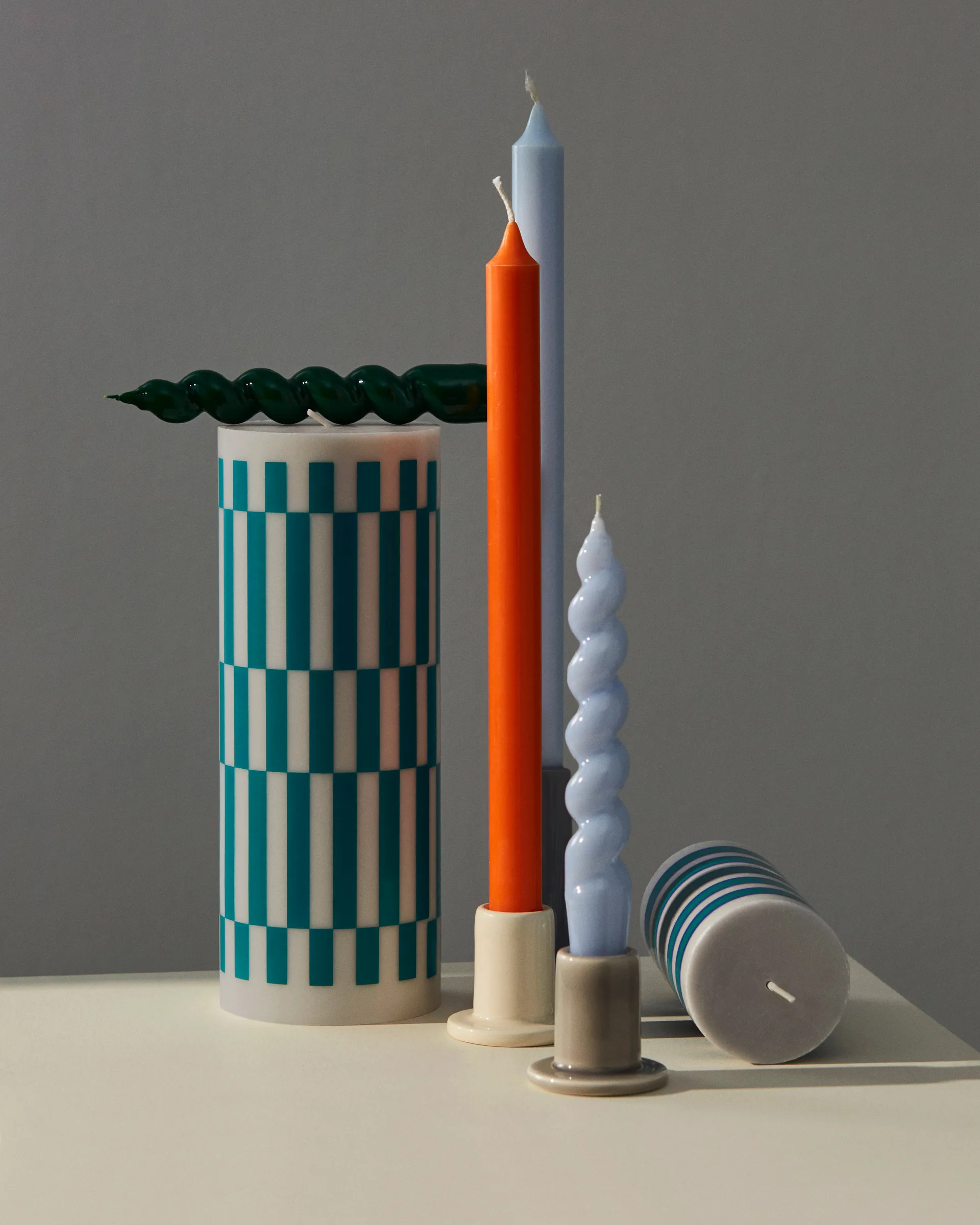 Bougie bloc Column Candle large 25 cm, Light grey-green HAY