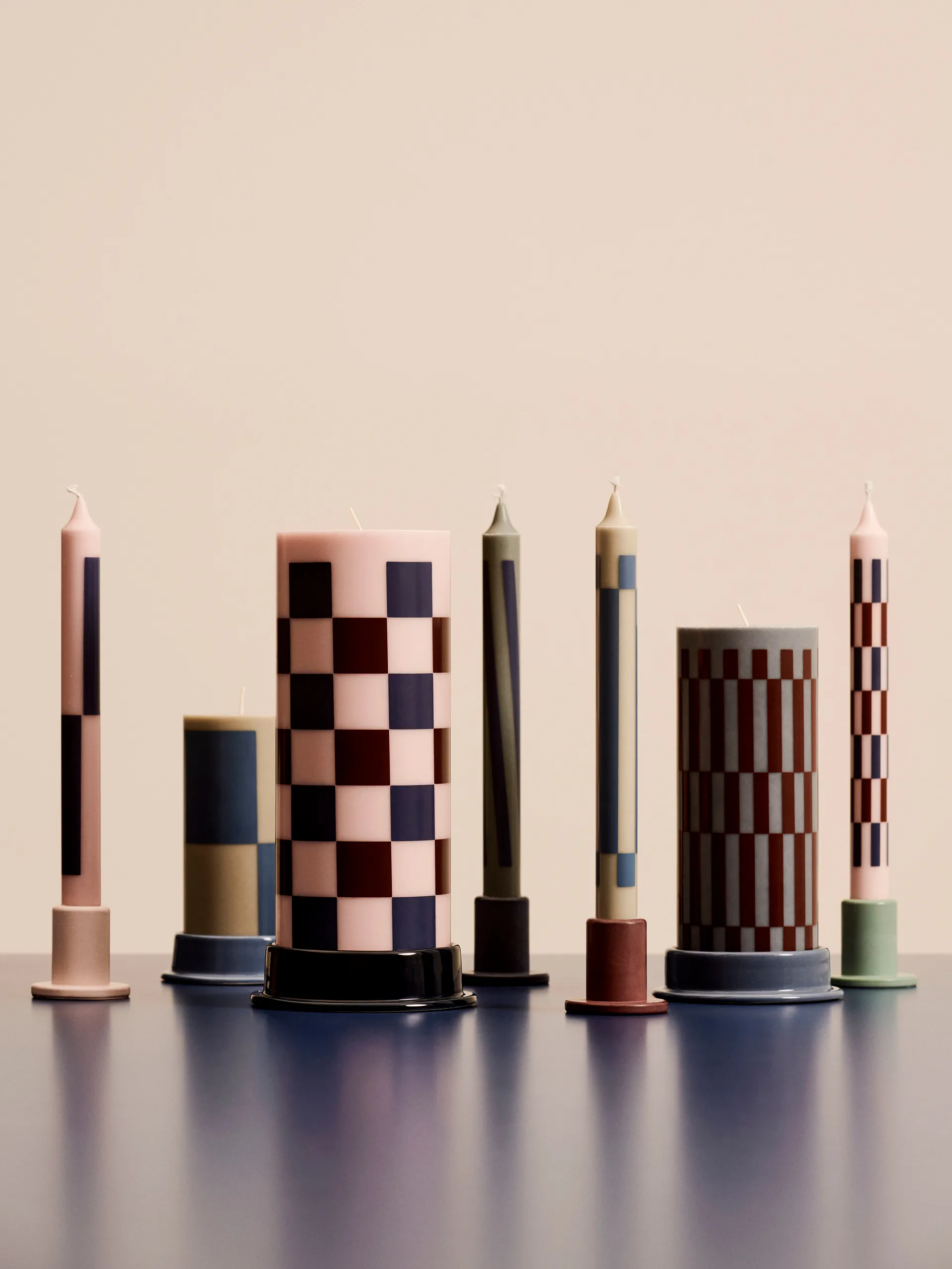 Bougie Column Candle large 25 cm, Pink-bordeaux-dark blue check HAY