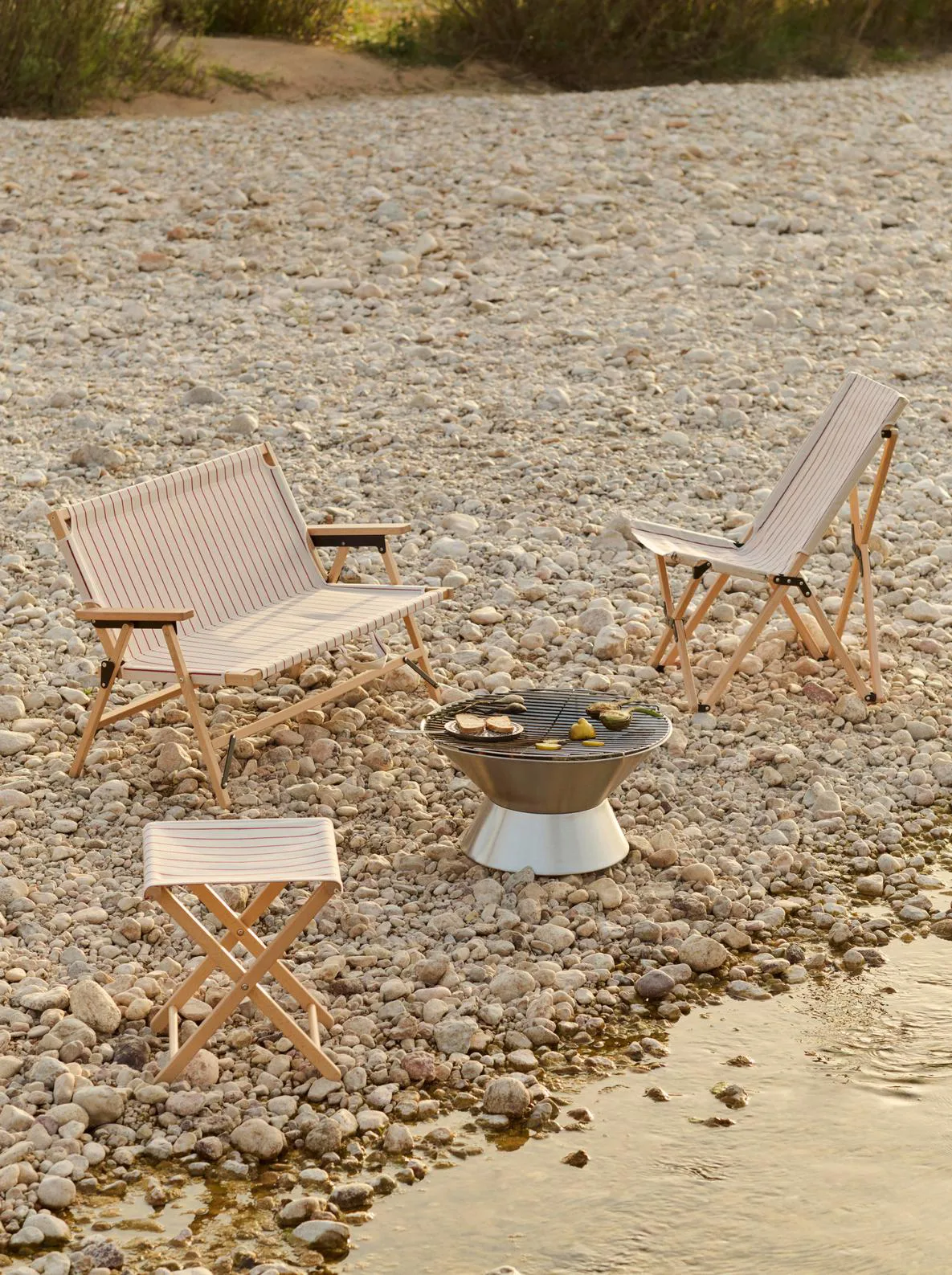 Canapé pliable Outdoor Market, Beige-rouge, 2-places HAY