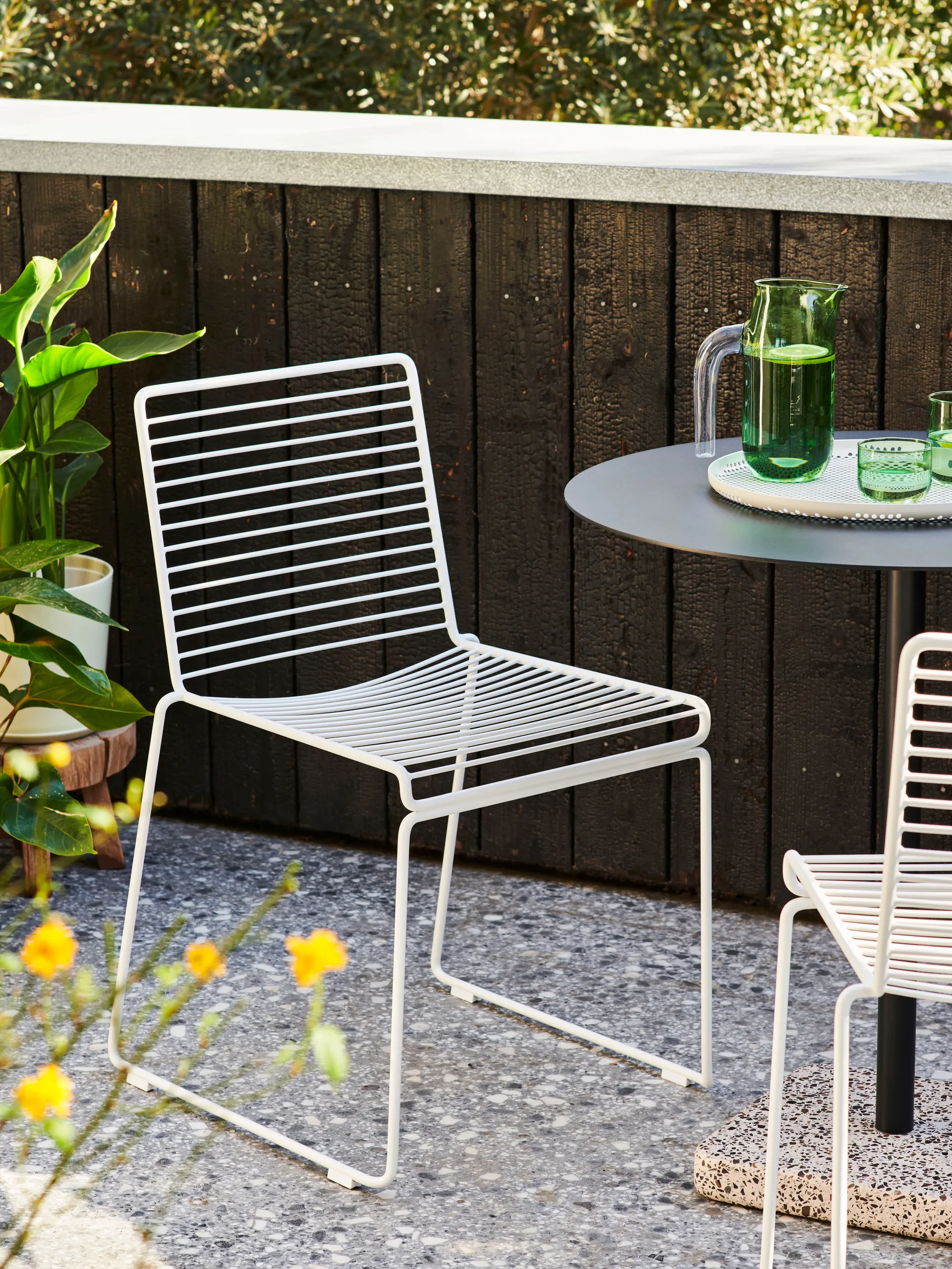 Chaise Hee, White HAY