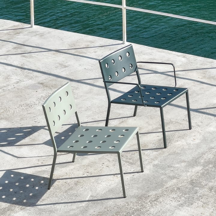 Chaise lounge Balcony, chalk beige HAY
