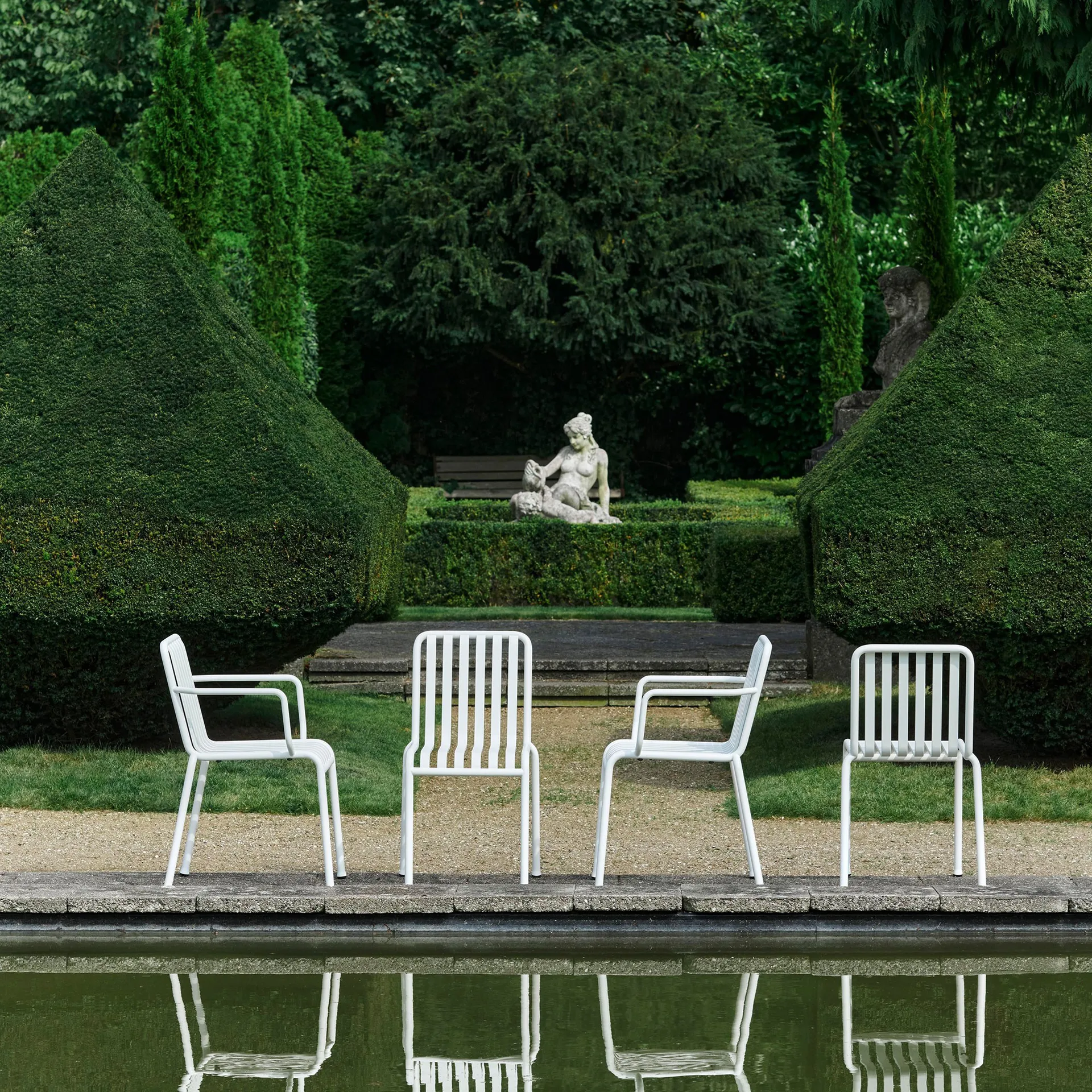 Chaise Palissade avec accoudoirs, Cream white HAY