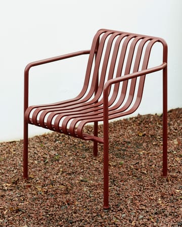 Chaise Palissade avec accoudoirs - Iron red - HAY