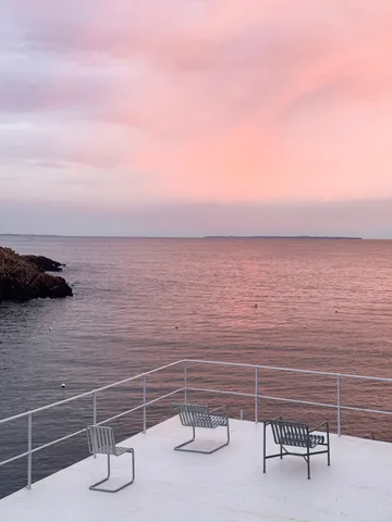 Chaise Palissade Cantilever - Hot galvanised steel - HAY