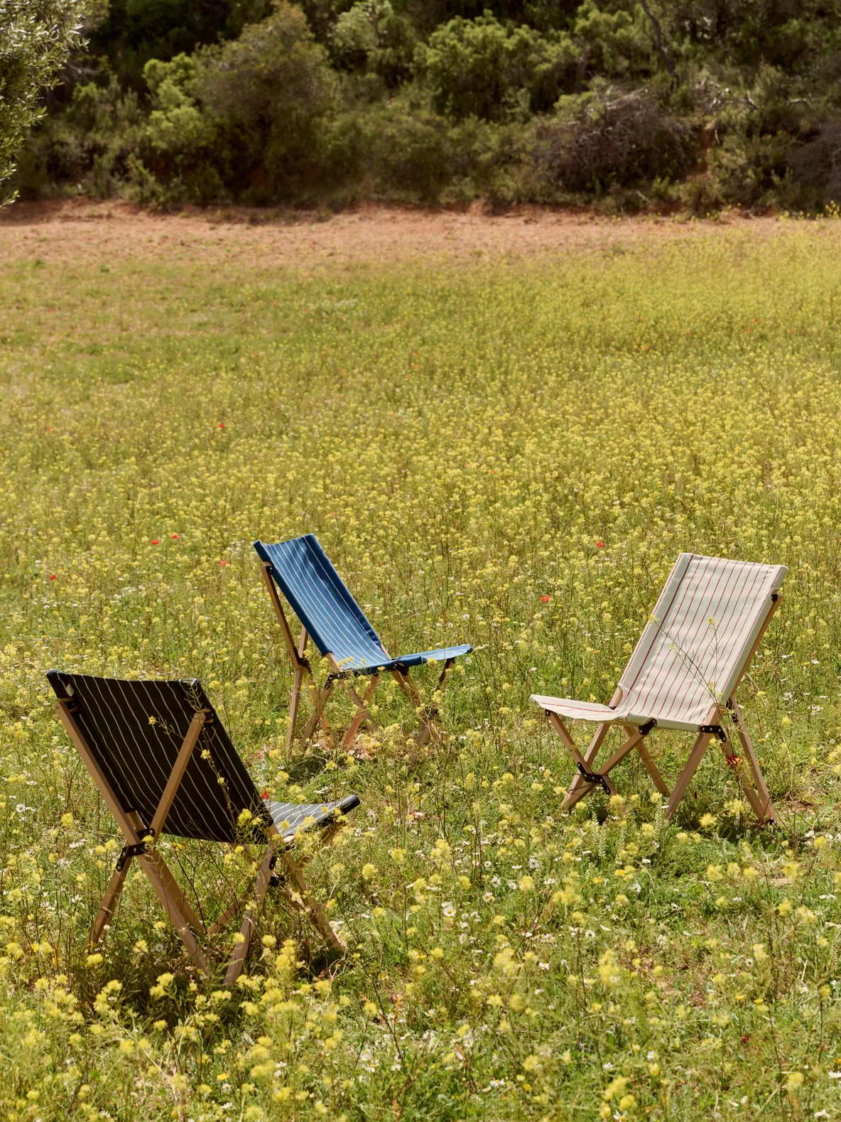 Chaise pliable Outdoor Market, Blue-beige HAY
