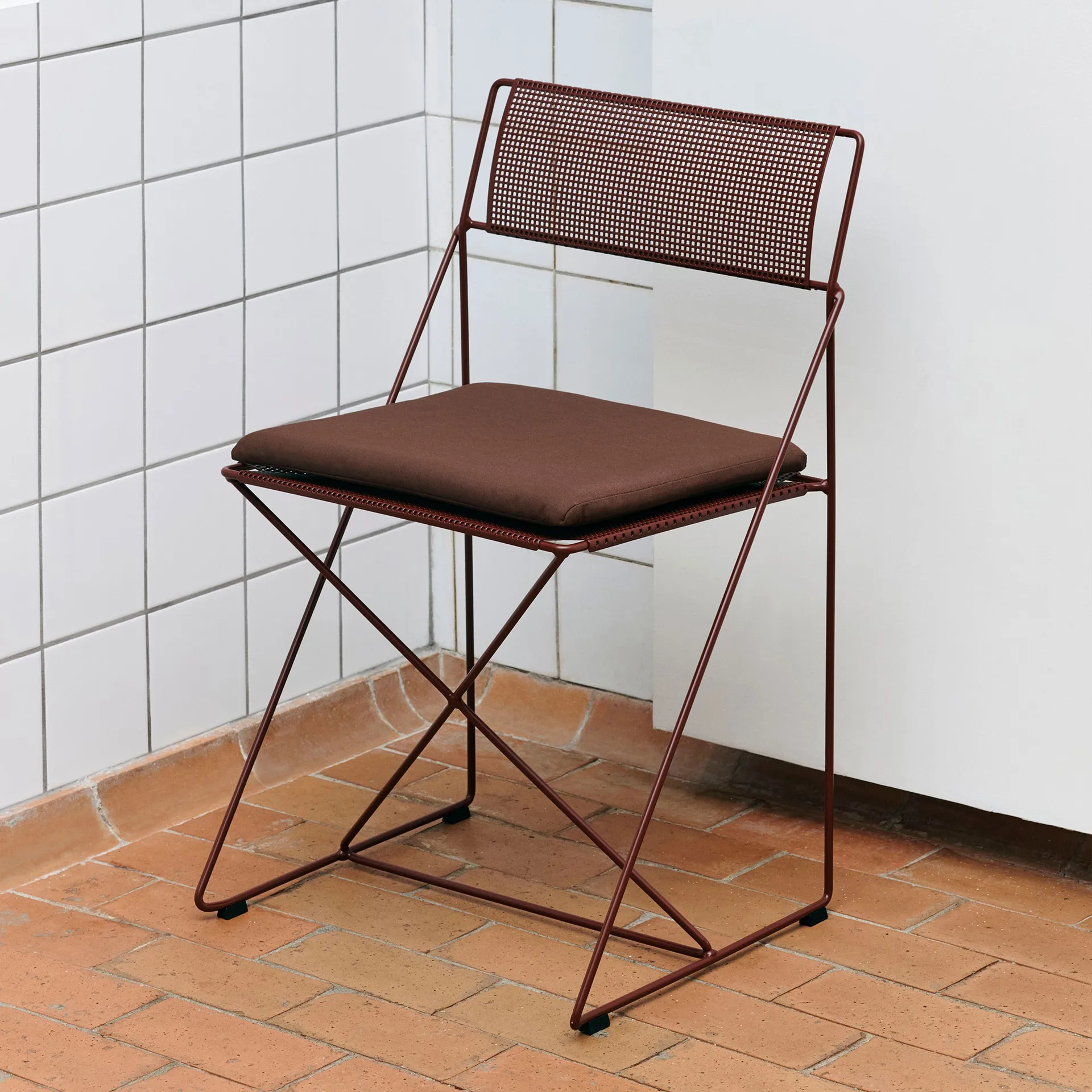 Chaise X-Line Indoor Outdoor, Iron red HAY