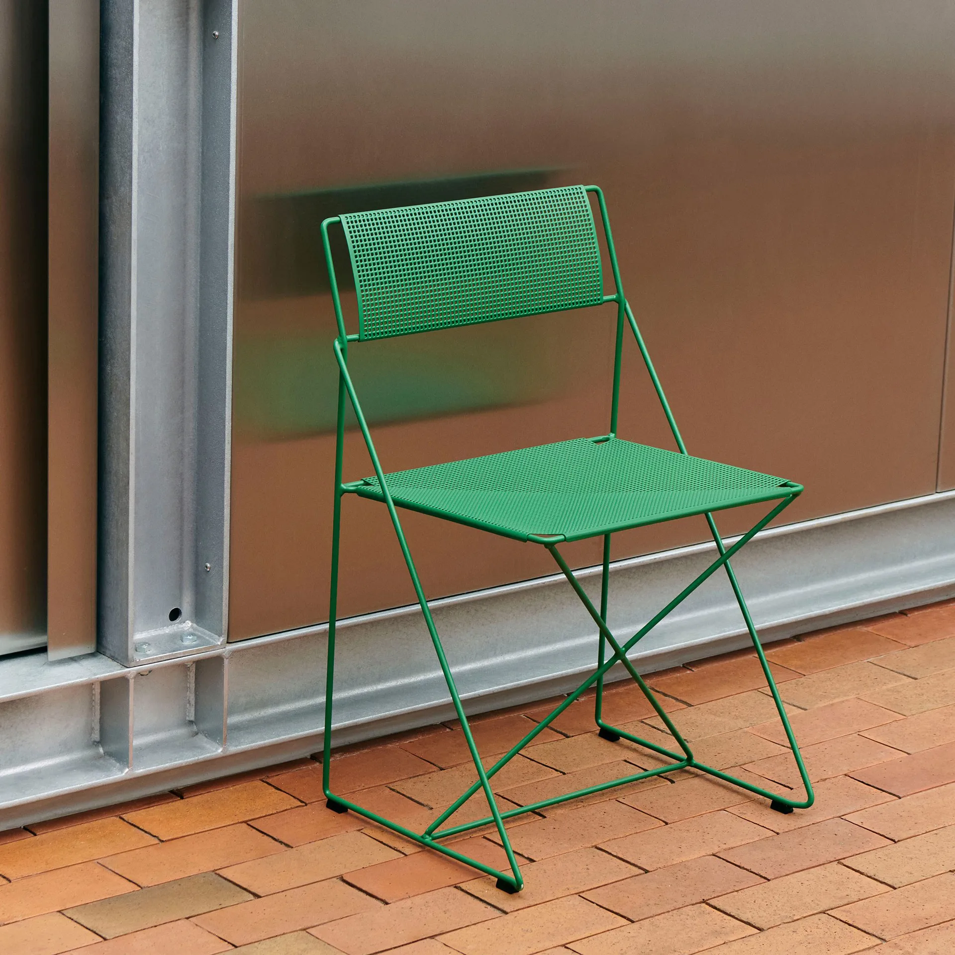Chaise X-Line Indoor Outdoor, Leek green HAY