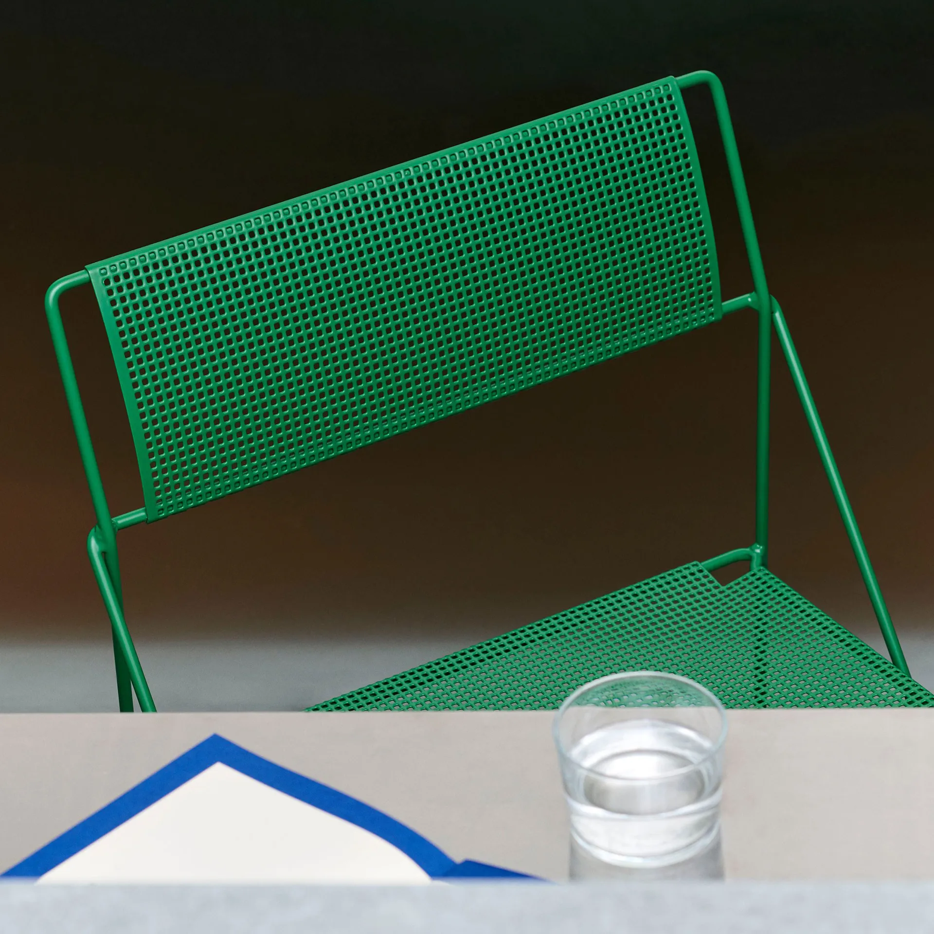 Chaise X-Line Indoor Outdoor, Leek green HAY