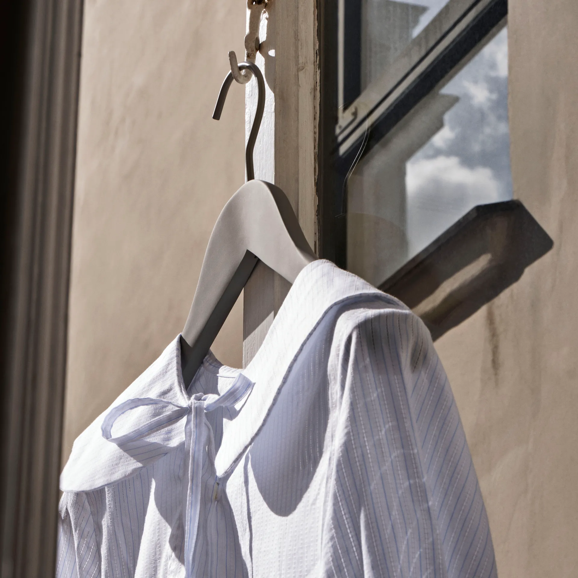 Cintre wide HAY Lot de 4, Noir HAY