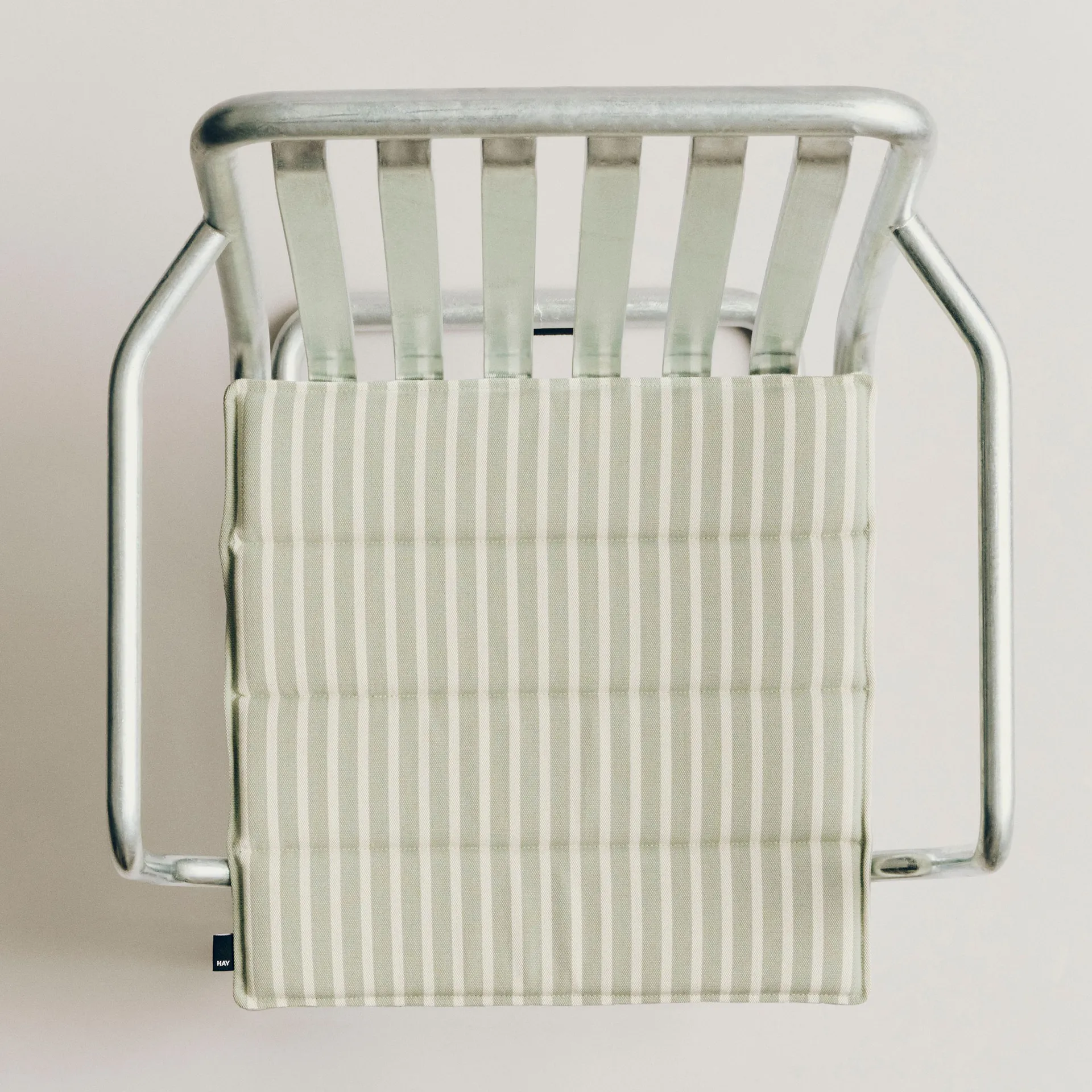 Coussin d’assise Terrazza, Grey bold stripe, 40x40 cm HAY