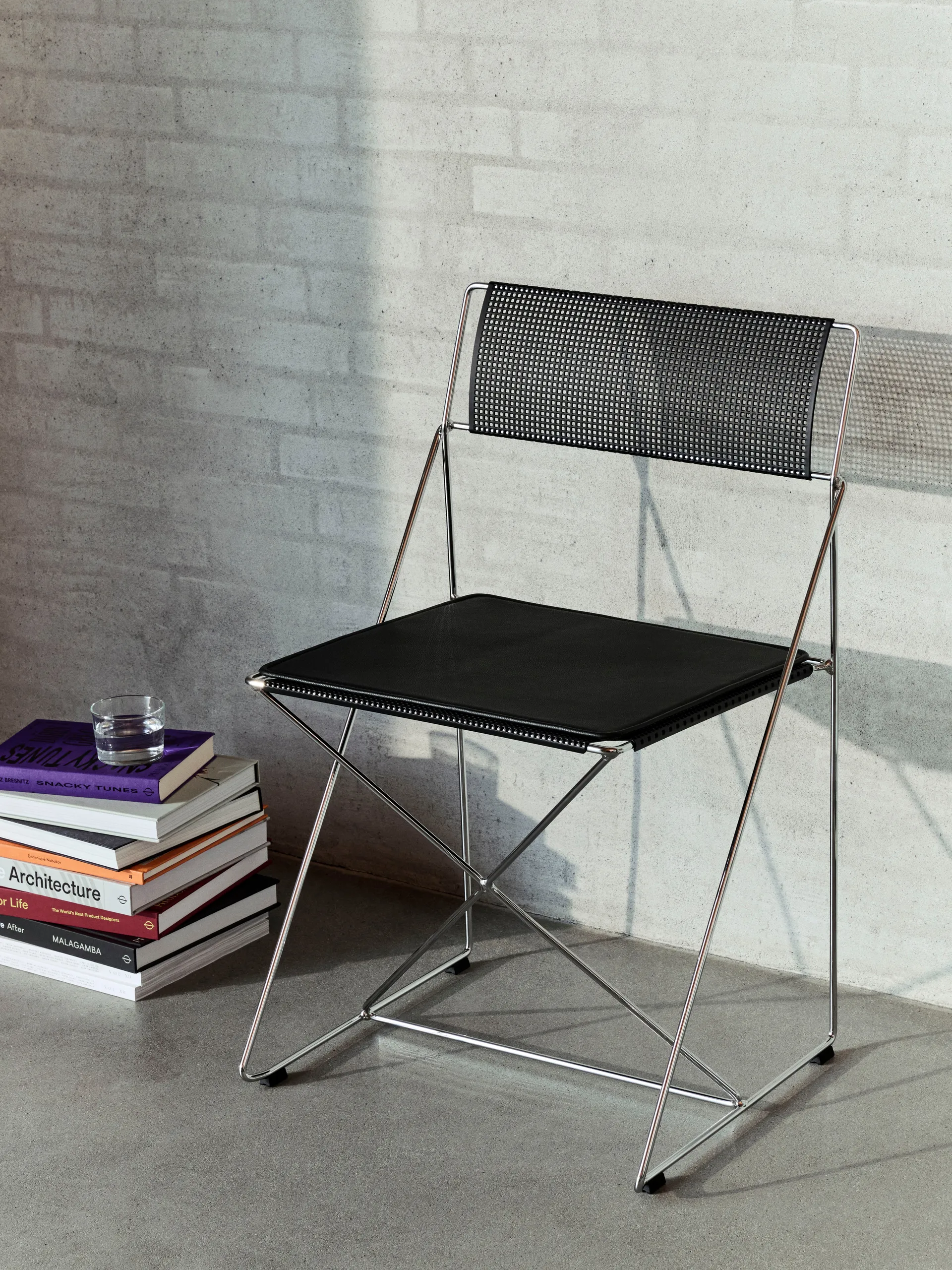 Coussin de chaise X-Line Indoor, Black leather HAY