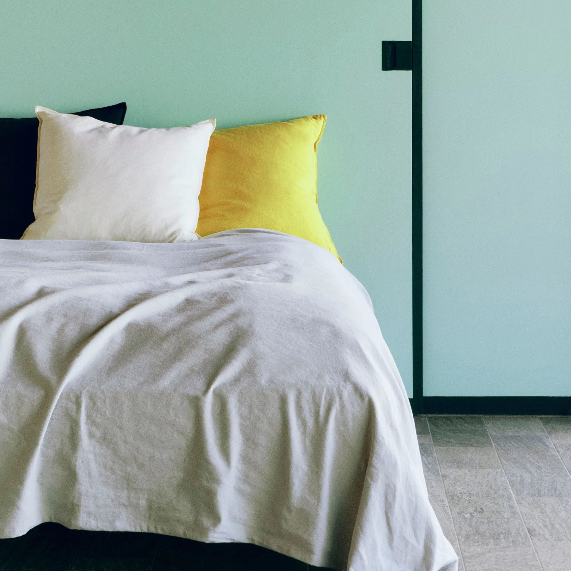 Coussin Linen 60x60 cm, Lemon yellow HAY