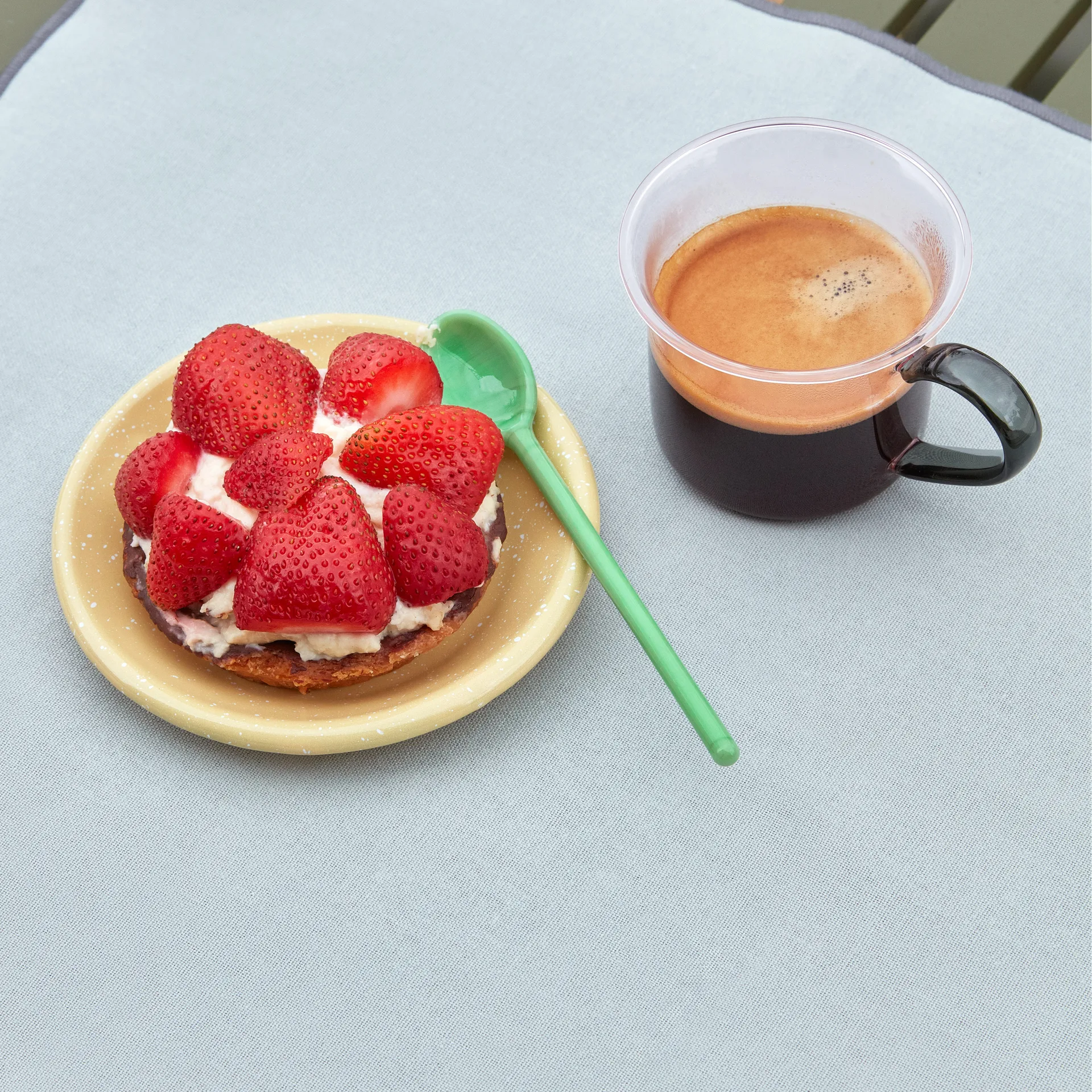 Cuillère en verre Mono Lot de 2, Sky blue-green HAY