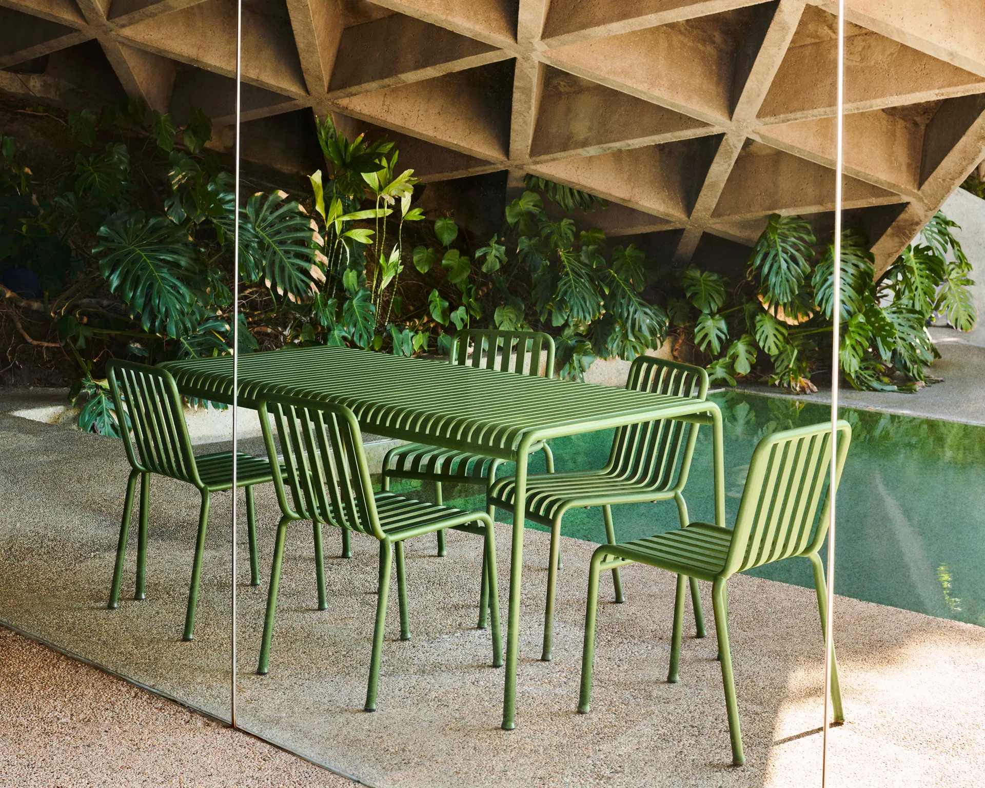 Ensemble de repas Palissade 4 chaises 170x90 cm - Olive HAY