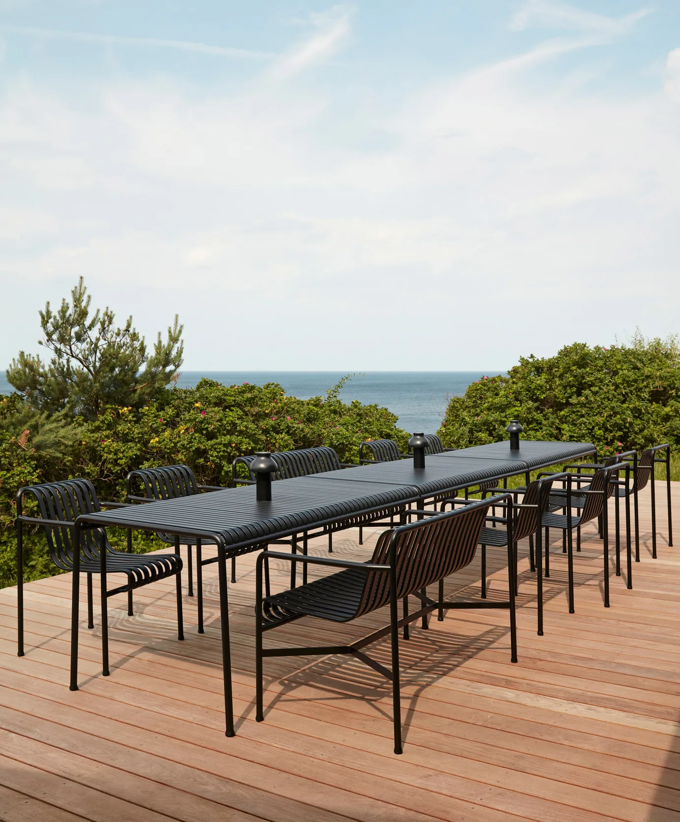 Ensemble de salle à manger Palissade 2 fauteuils Dining + banc 170x90 cm anthracite,  HAY