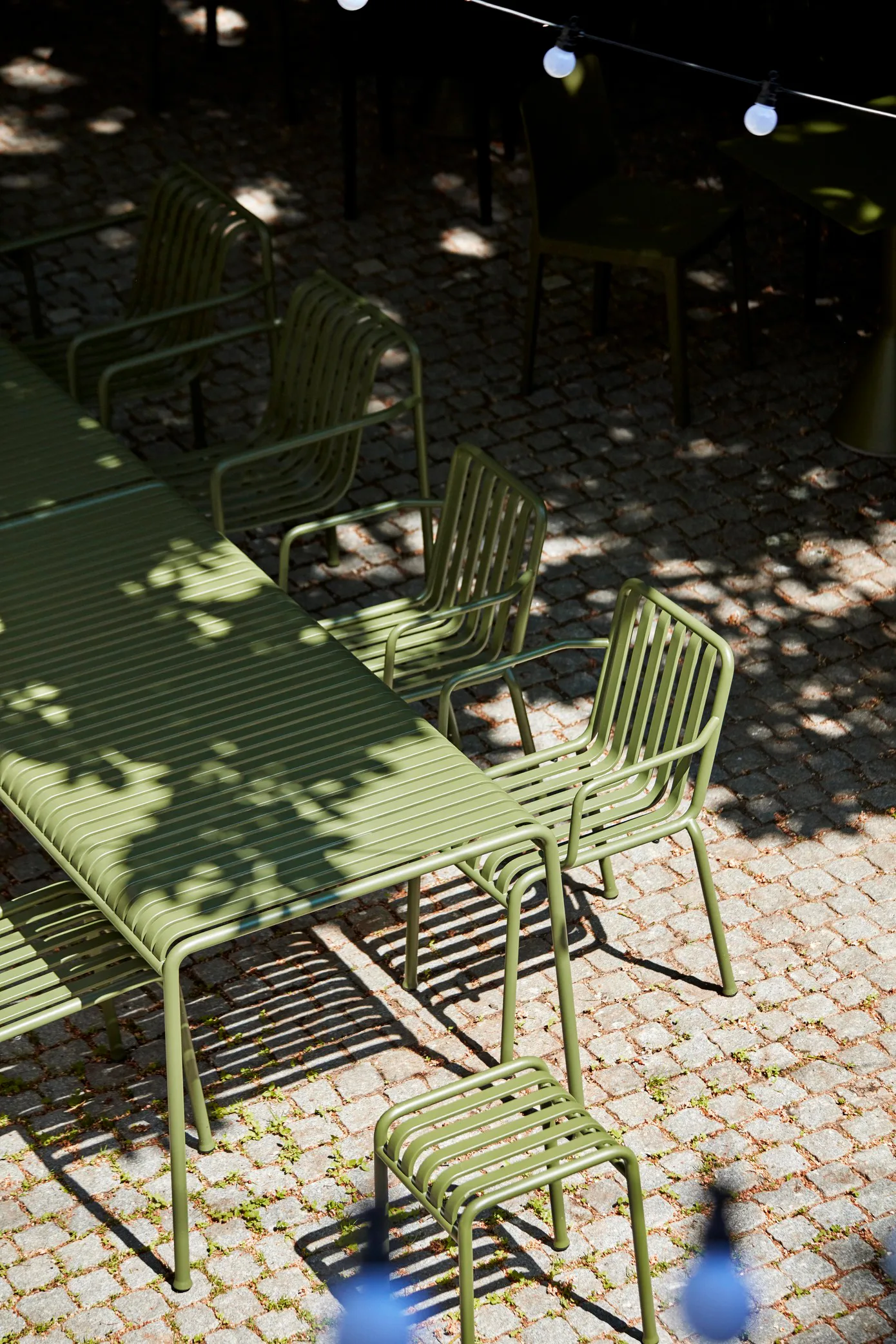 Ensemble de salle à manger Palissade 2 fauteuils Dining + banc 170x90 cm olive,  HAY