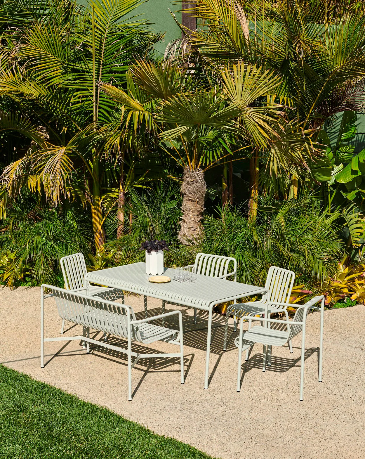 Ensemble de salle à manger Palissade 2 fauteuils Dining + banc 170x90 cm sky grey,  HAY