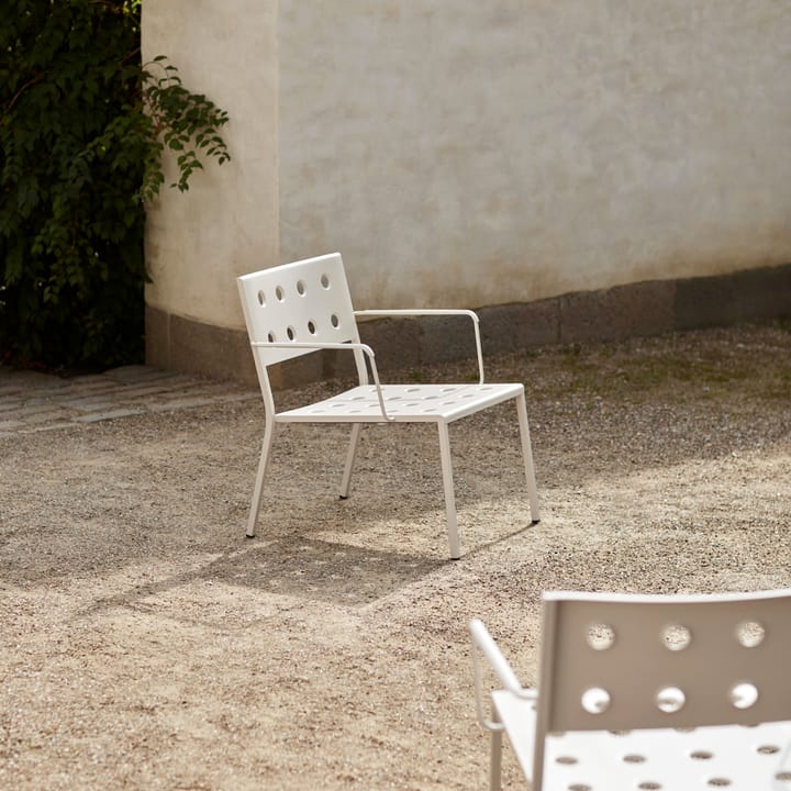 Fauteuil lounge Balcony - chalk beige - HAY