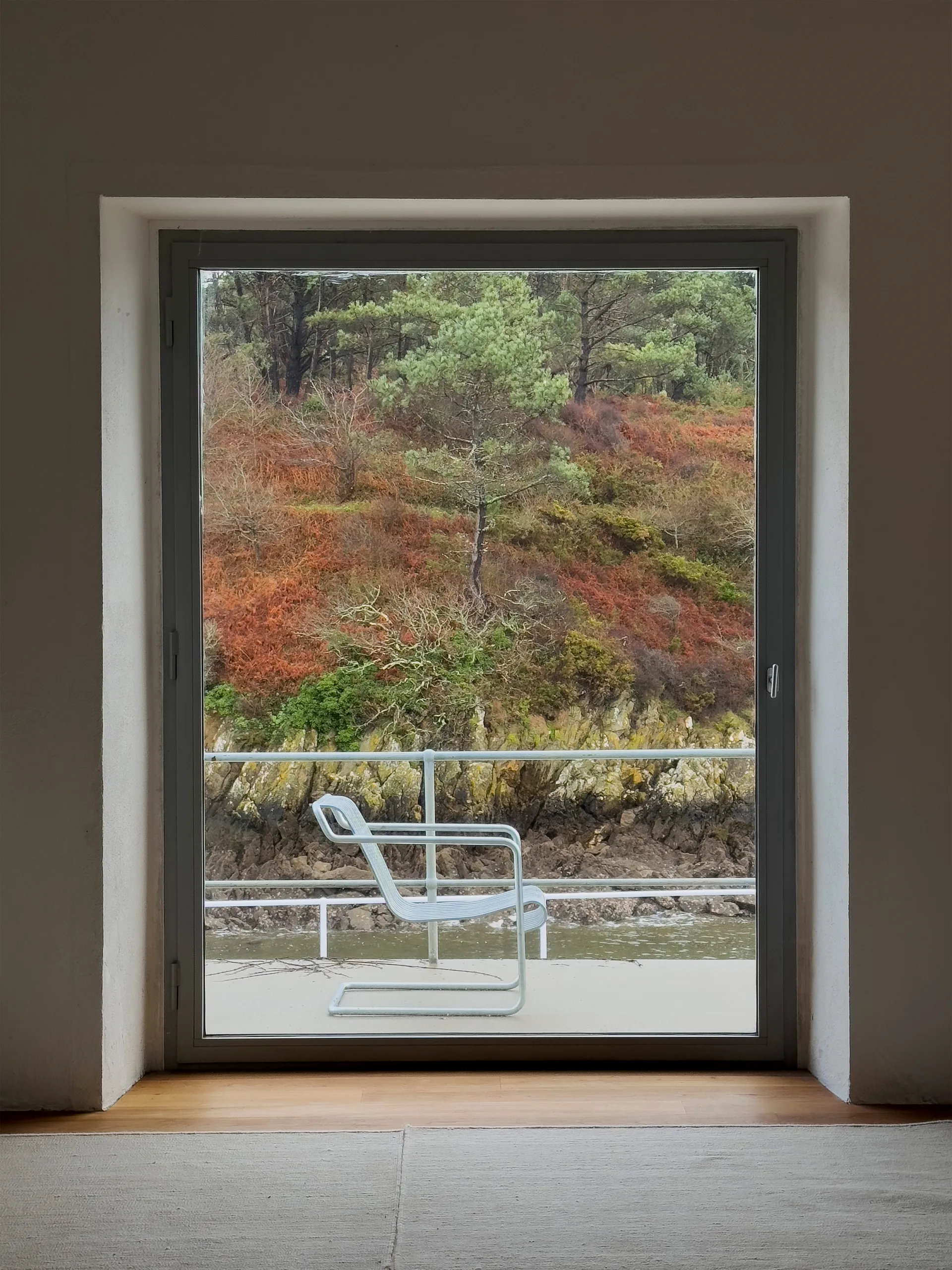 Fauteuil lounge bas Palissade Cantilever Low, Hot galvanised steel HAY