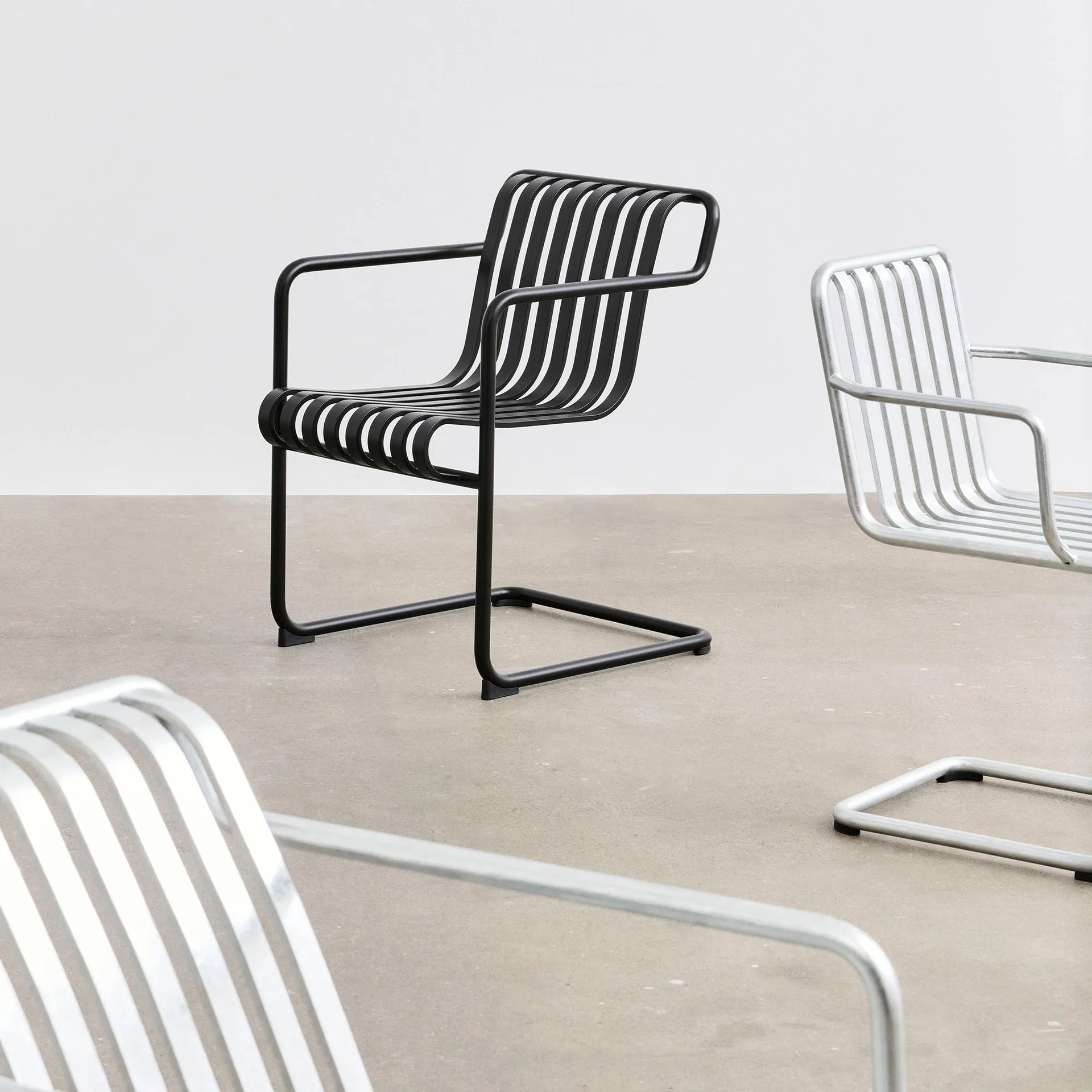 Fauteuil Palissade Cantilever Dining, Anthracite HAY