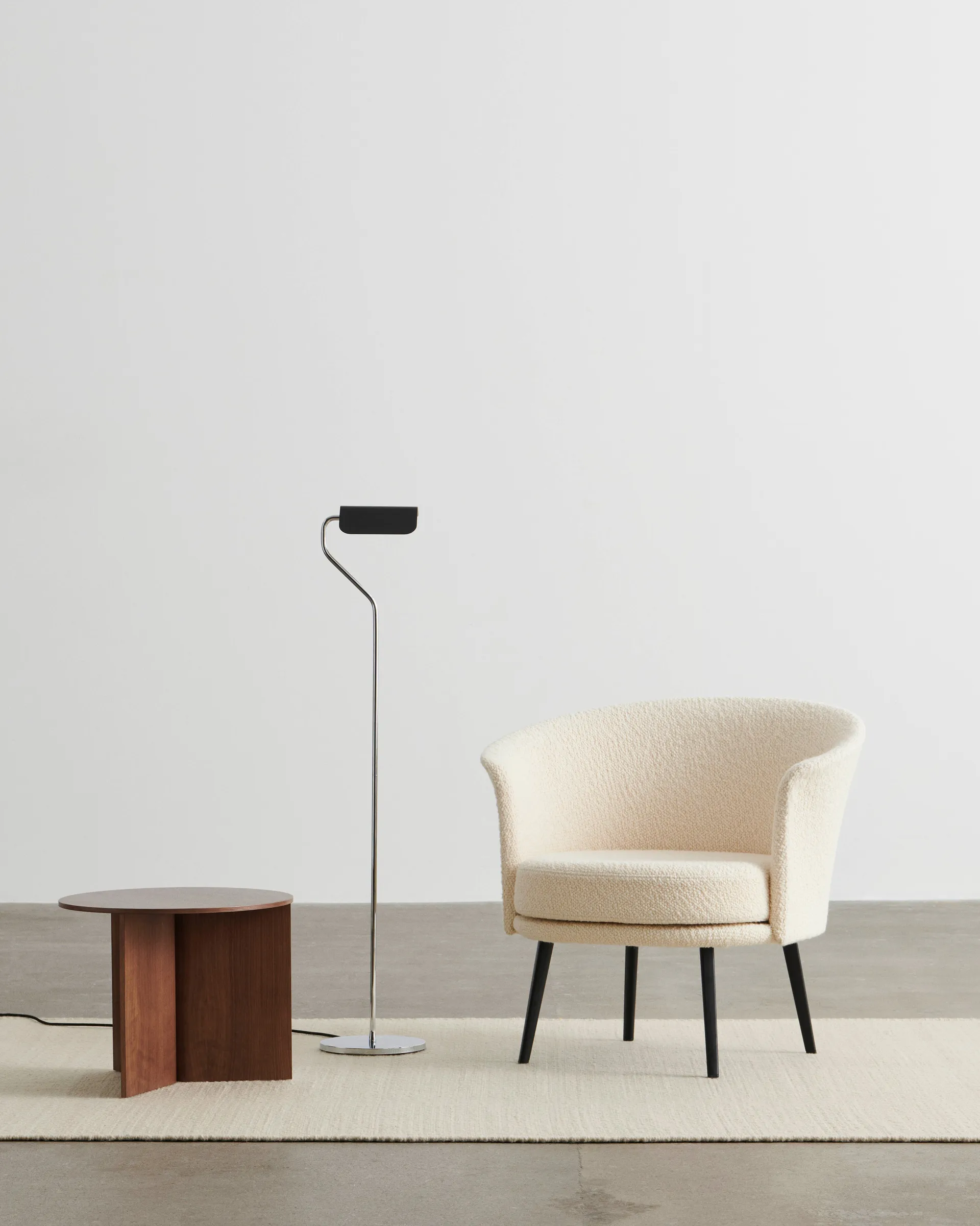 Lampadaire Apex, Iron black HAY