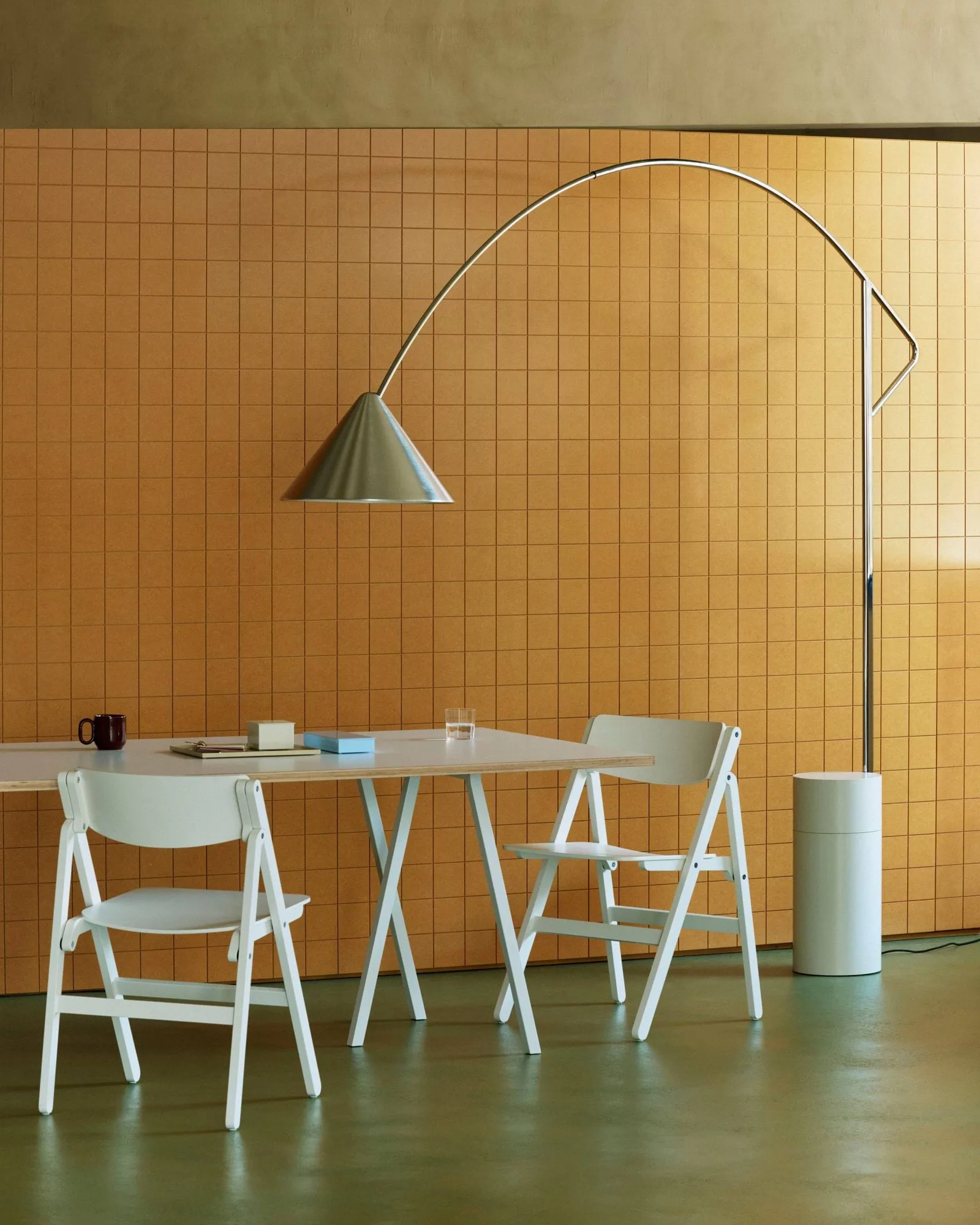Lampadaire Compass, Argenté HAY