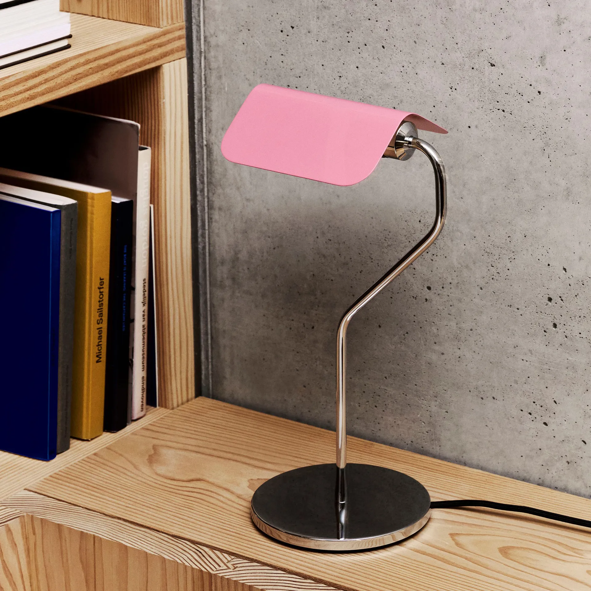 Lampe à poser Apex, Luis pink HAY