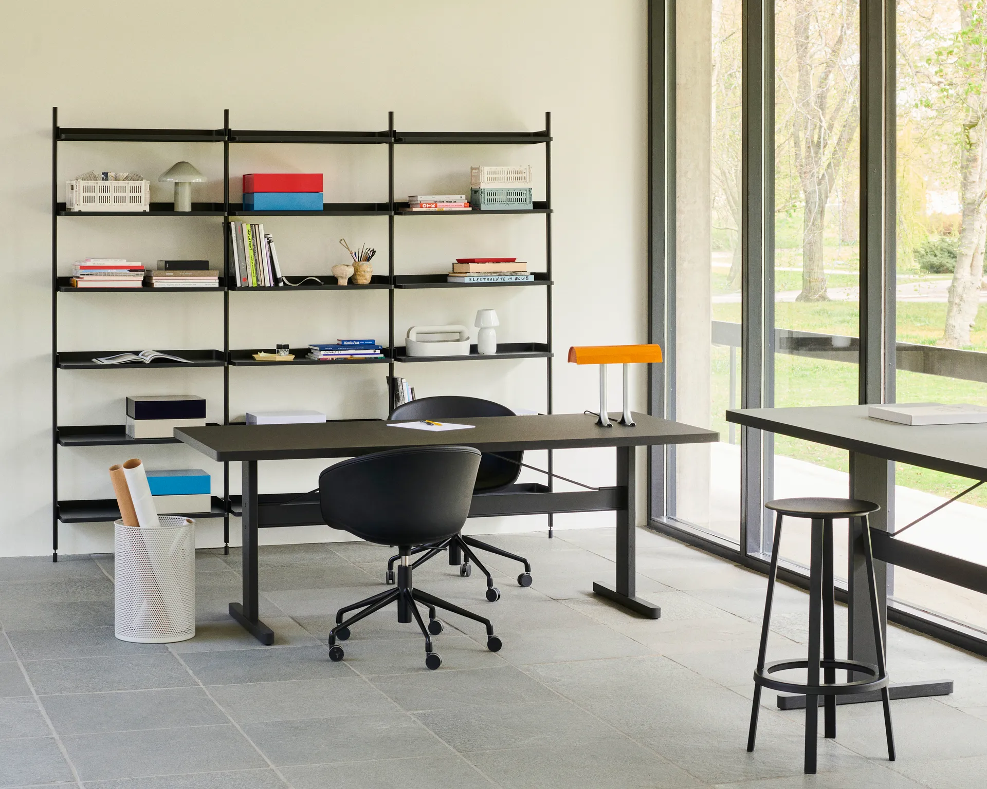 Lampe de table Anagram, Charred orange HAY