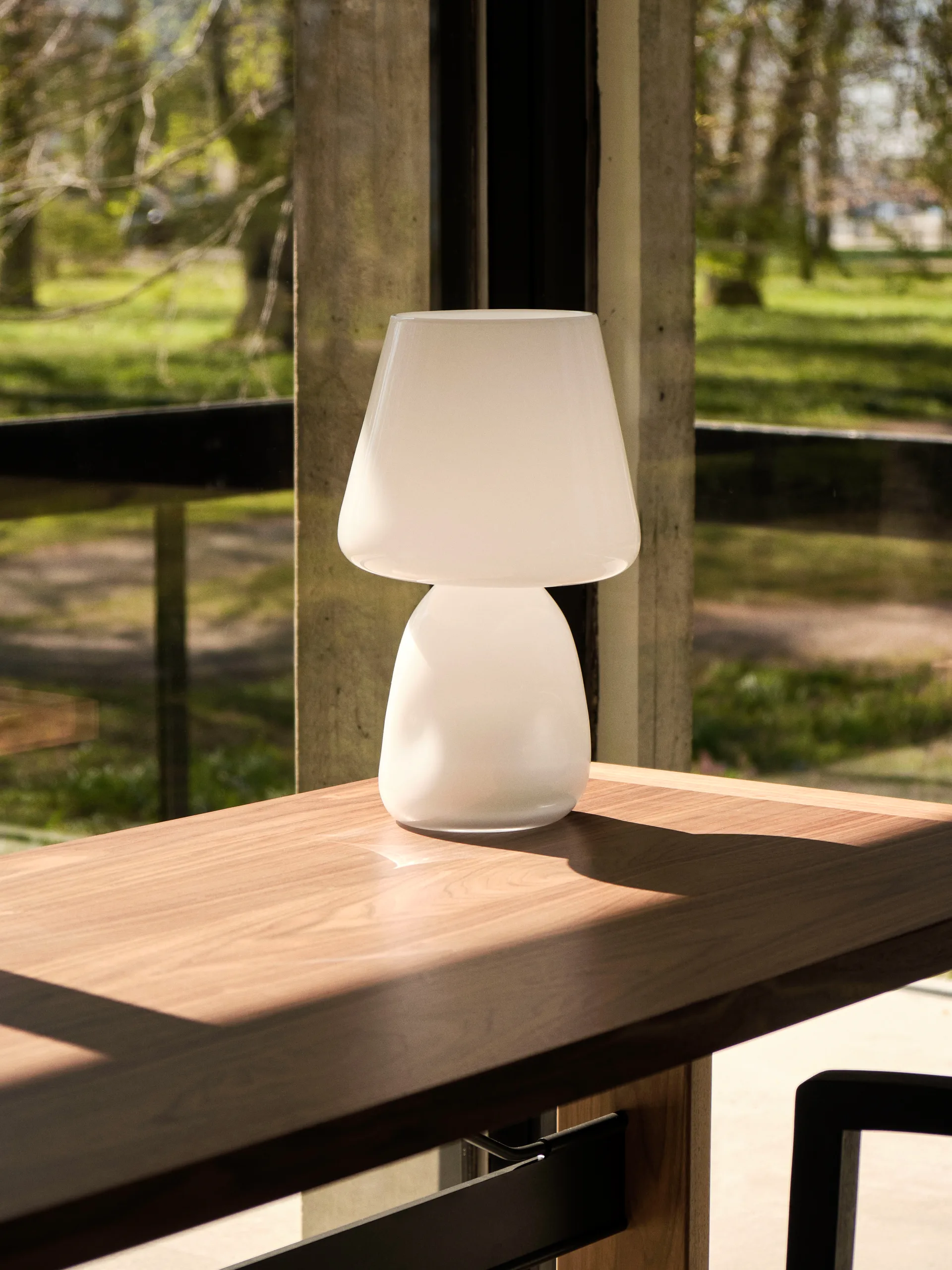 Lampe de table Apollo, Blanc HAY